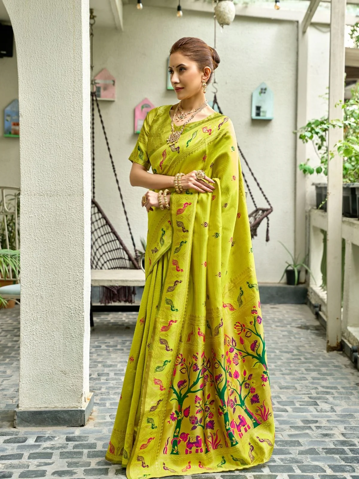 Odette Lime Green Silk Woven Paithani Saree For Women - Image 2