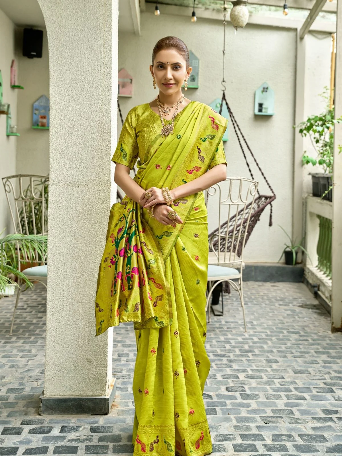 Odette Lime Green Silk Woven Paithani Saree For Women - Image 3