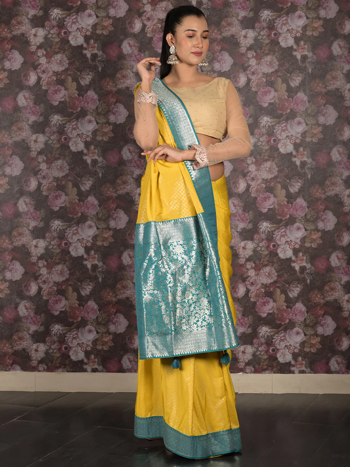 Odette Yellow Foil Printed Silk Blend Woven Saree with Unstitched Blouse for Women - Image 2
