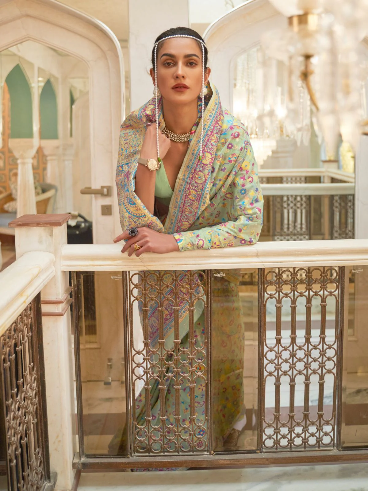Odette Light Green Woven Silk Blend Saree With Unstitched Blouse For Women - Image 2