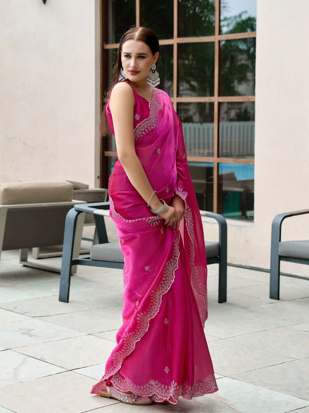 Odette Magenta Chiffon Embellished Saree For Women - Image 3