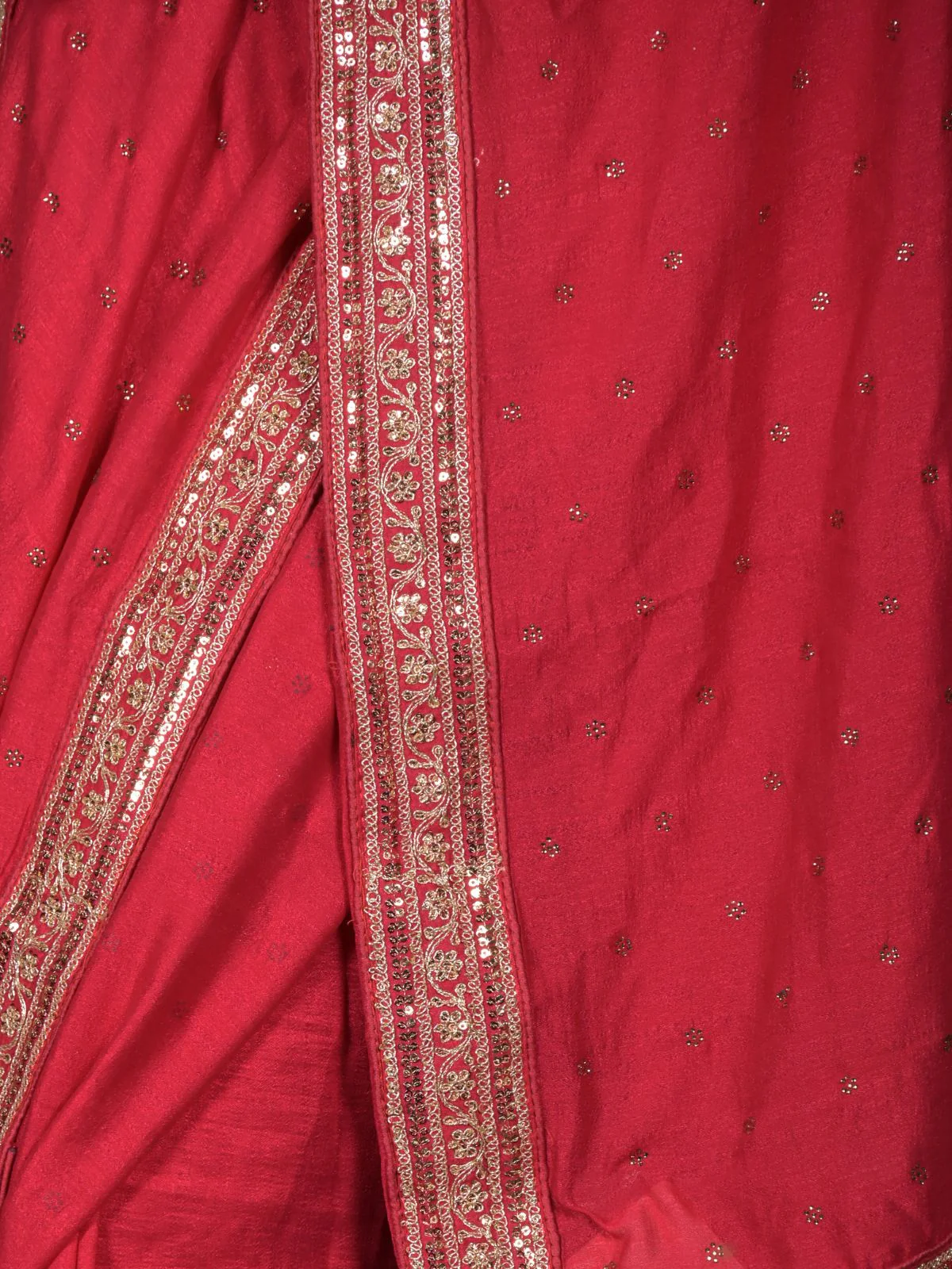 Odette Magenta Embroidered Crepe Saree With Unstitched Blouse For Women - Image 5
