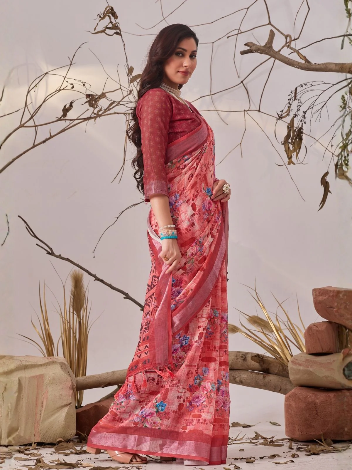 Odette Magenta Linen Cotton Printed Saree For Women - Image 2