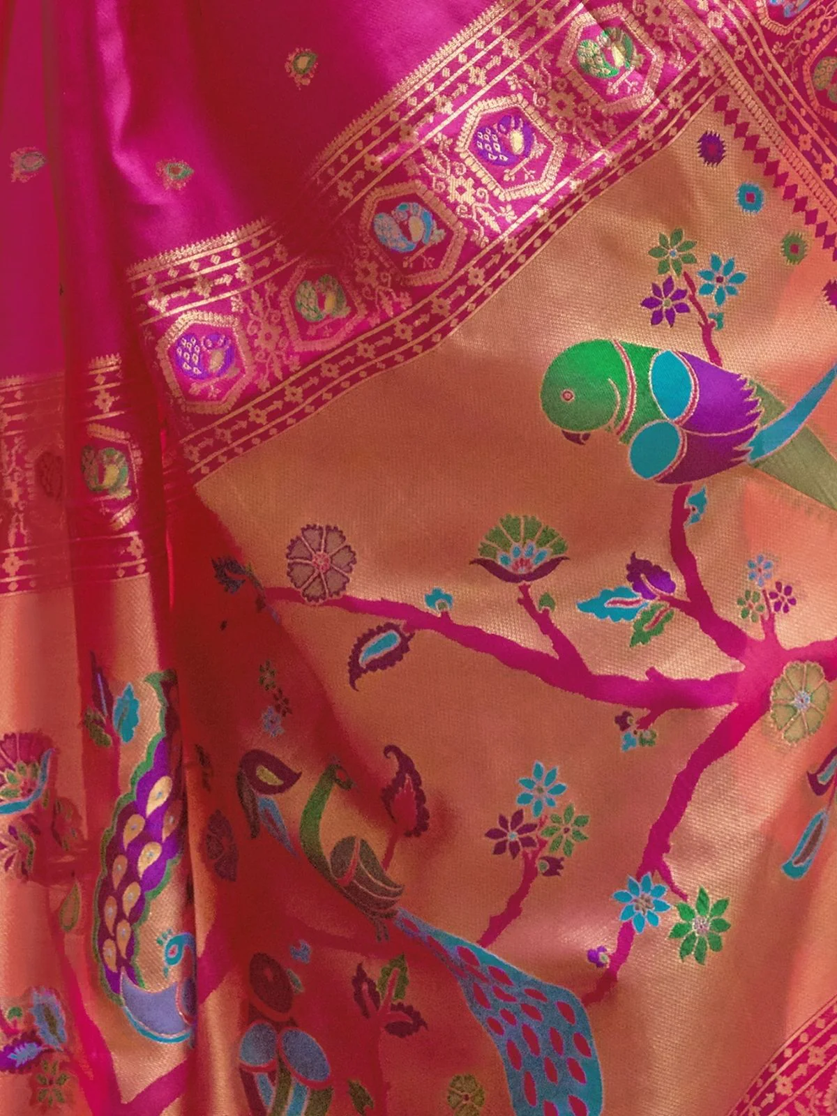 Odette Magenta Silk Woven Paithani Saree For Women - Image 5