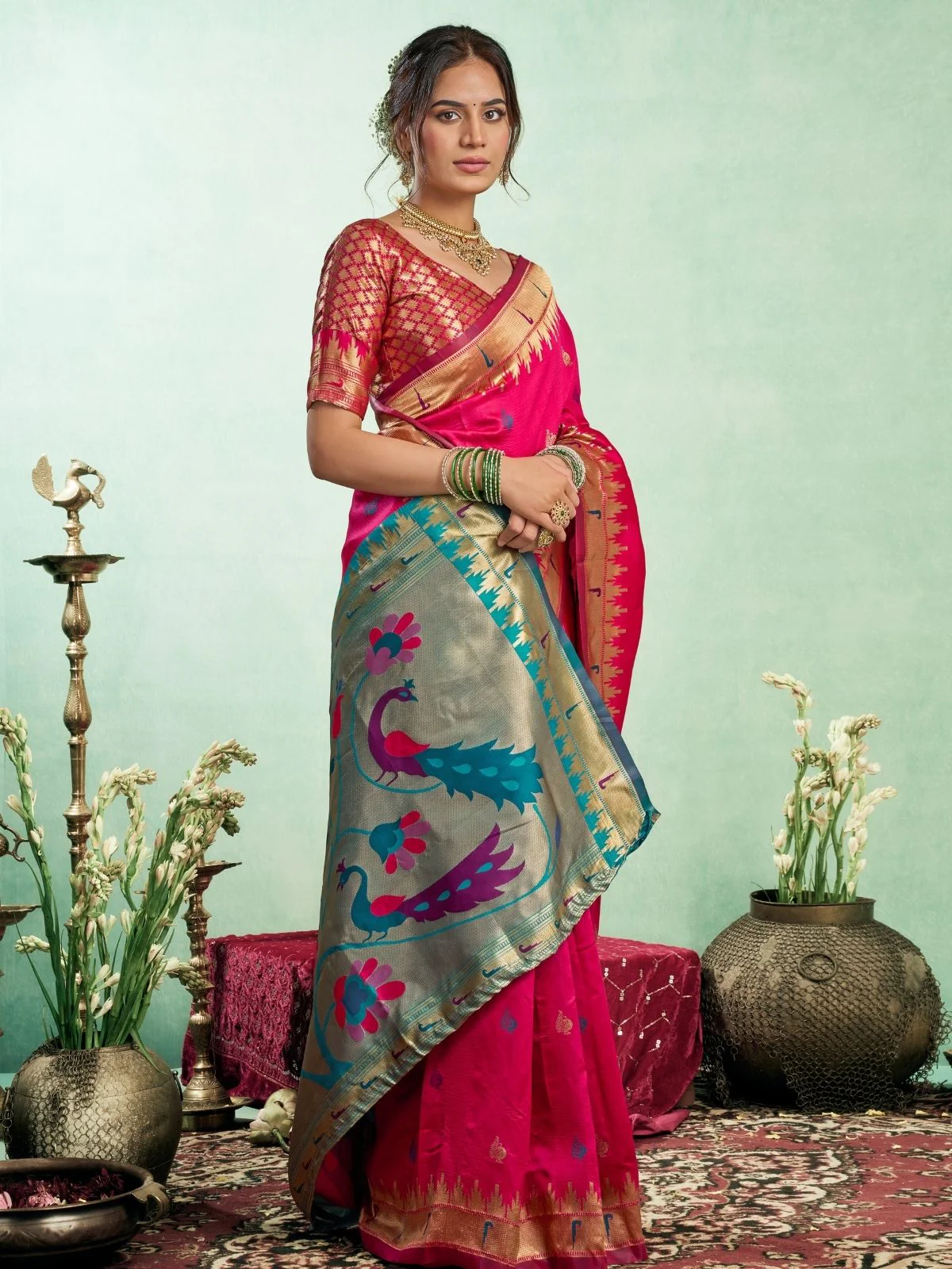 Odette Magenta Silk Woven Paithani Saree For Women - Image 2