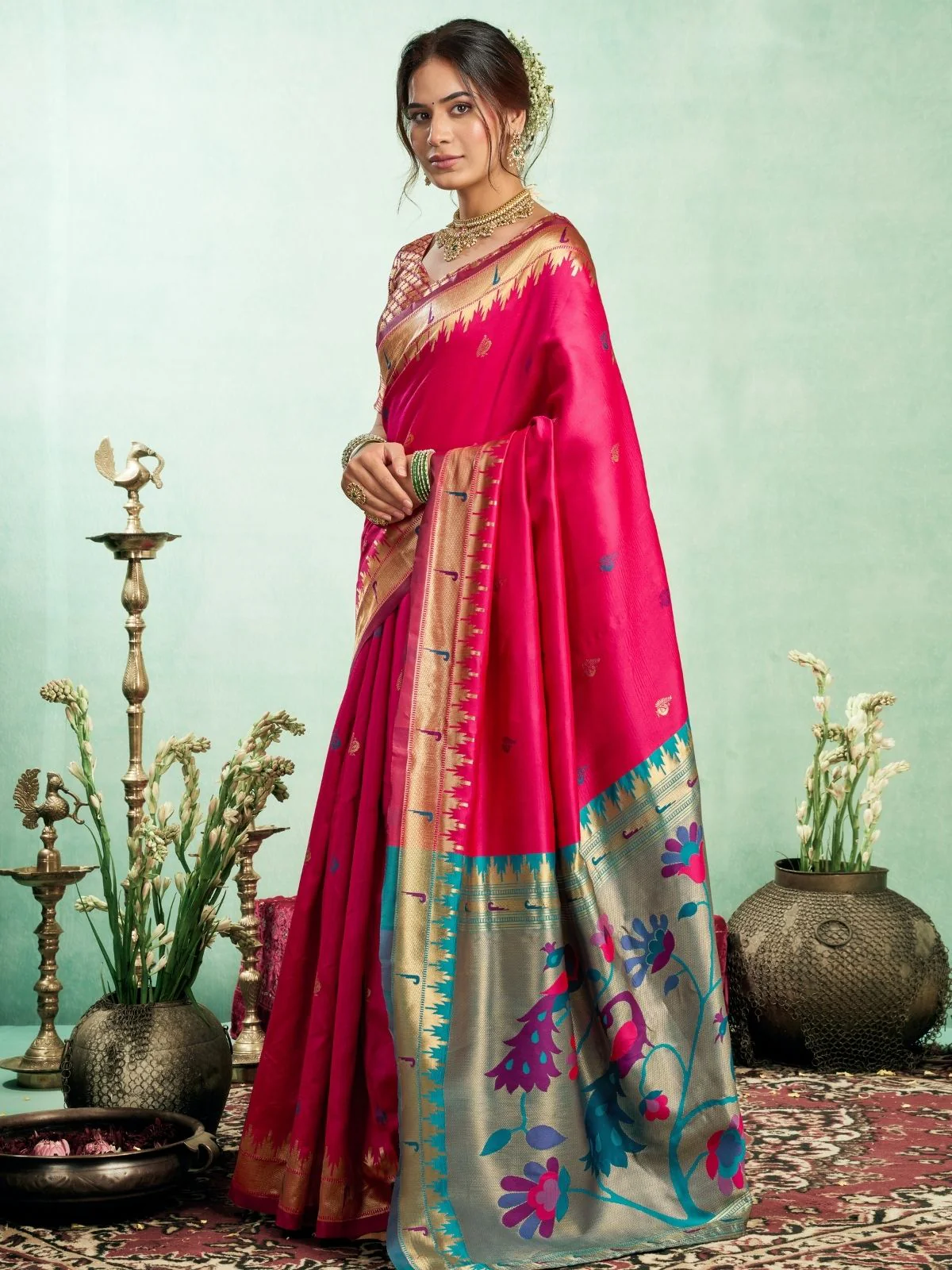 Odette Magenta Silk Woven Paithani Saree For Women - Image 3