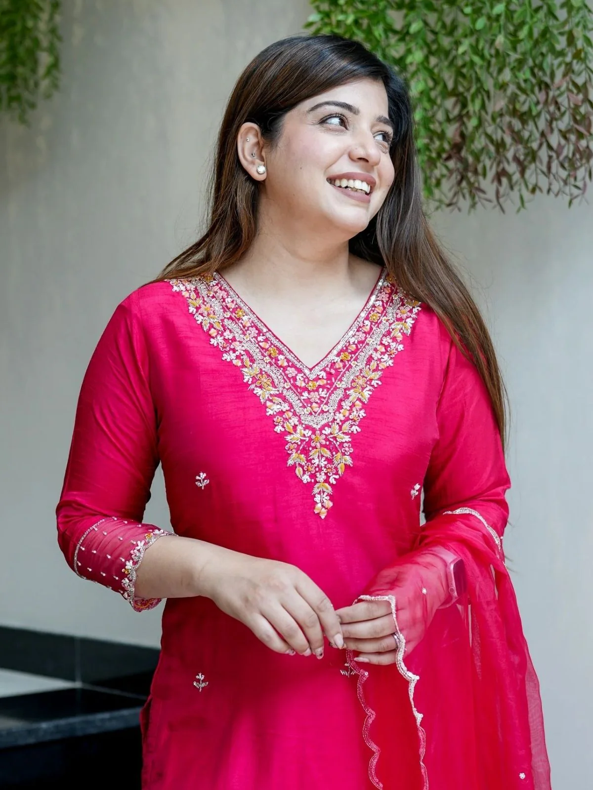Odette Magenta Viscose Chanderi Embriodered Stitched Kurta Set For Women - Image 3