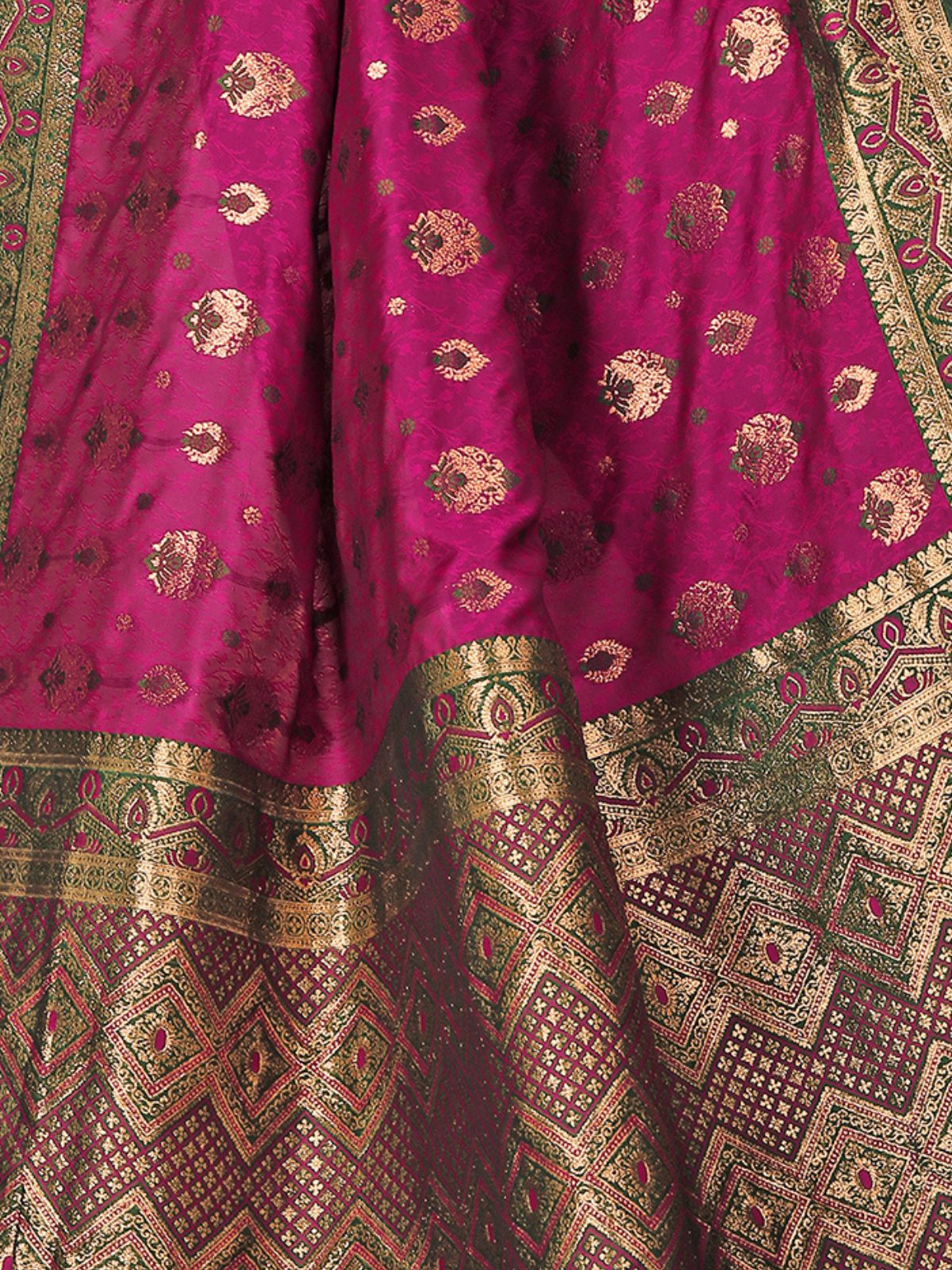 Odette Magenta Woven Banarasi Silk Saree With unstitched Blouse For Women - Image 6