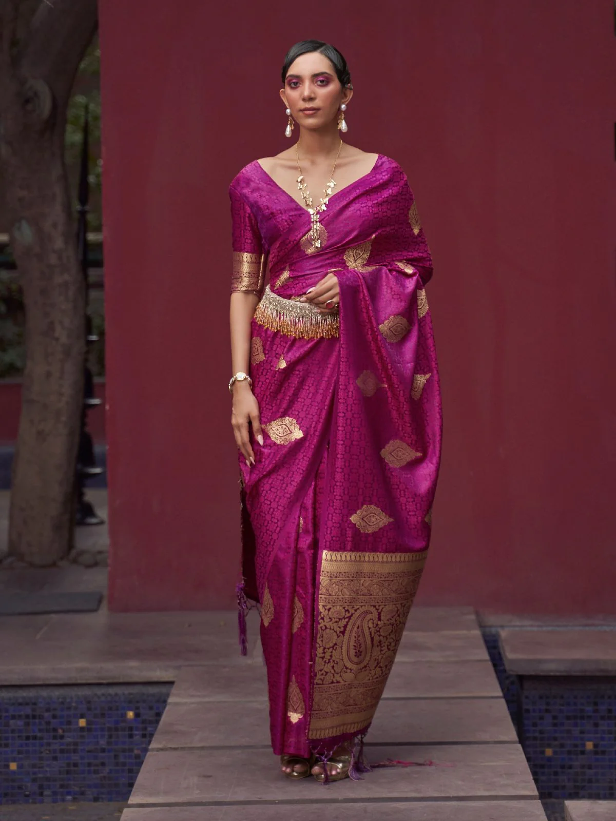 Odette Magenta Woven Design Silk Blend Saree With Unstitched Blouse For Women