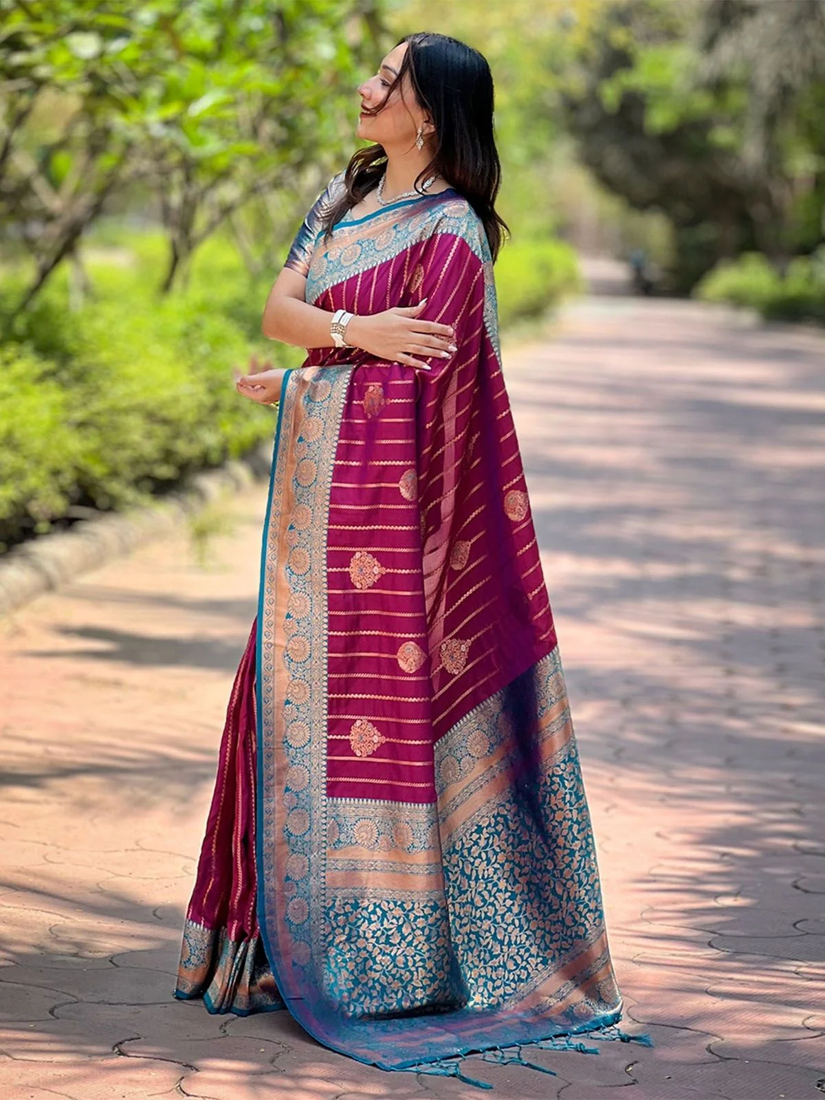 Odette Magenta Woven Design Soft Silk Saree With Unstitched Blouse For Women - Image 2