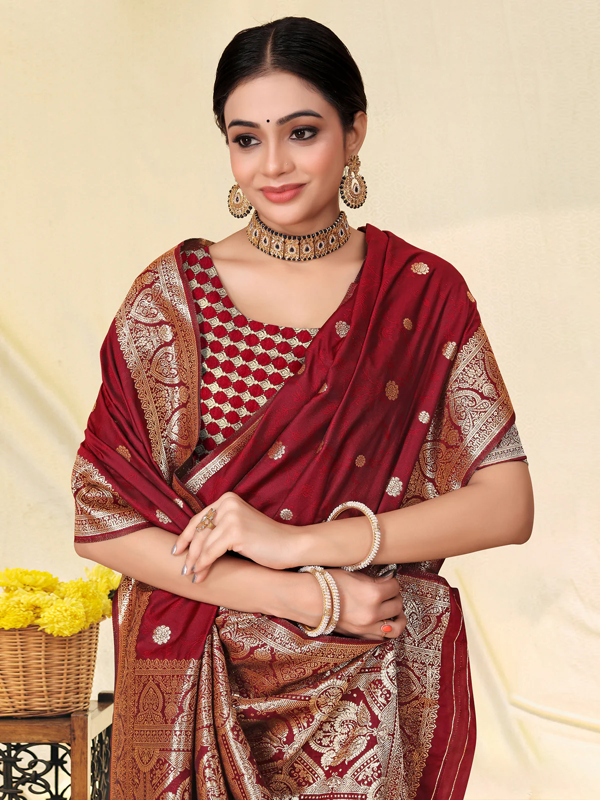 Odette Maroon Banarasi Woven Saree With Unstitched Blouse For Women - Image 5