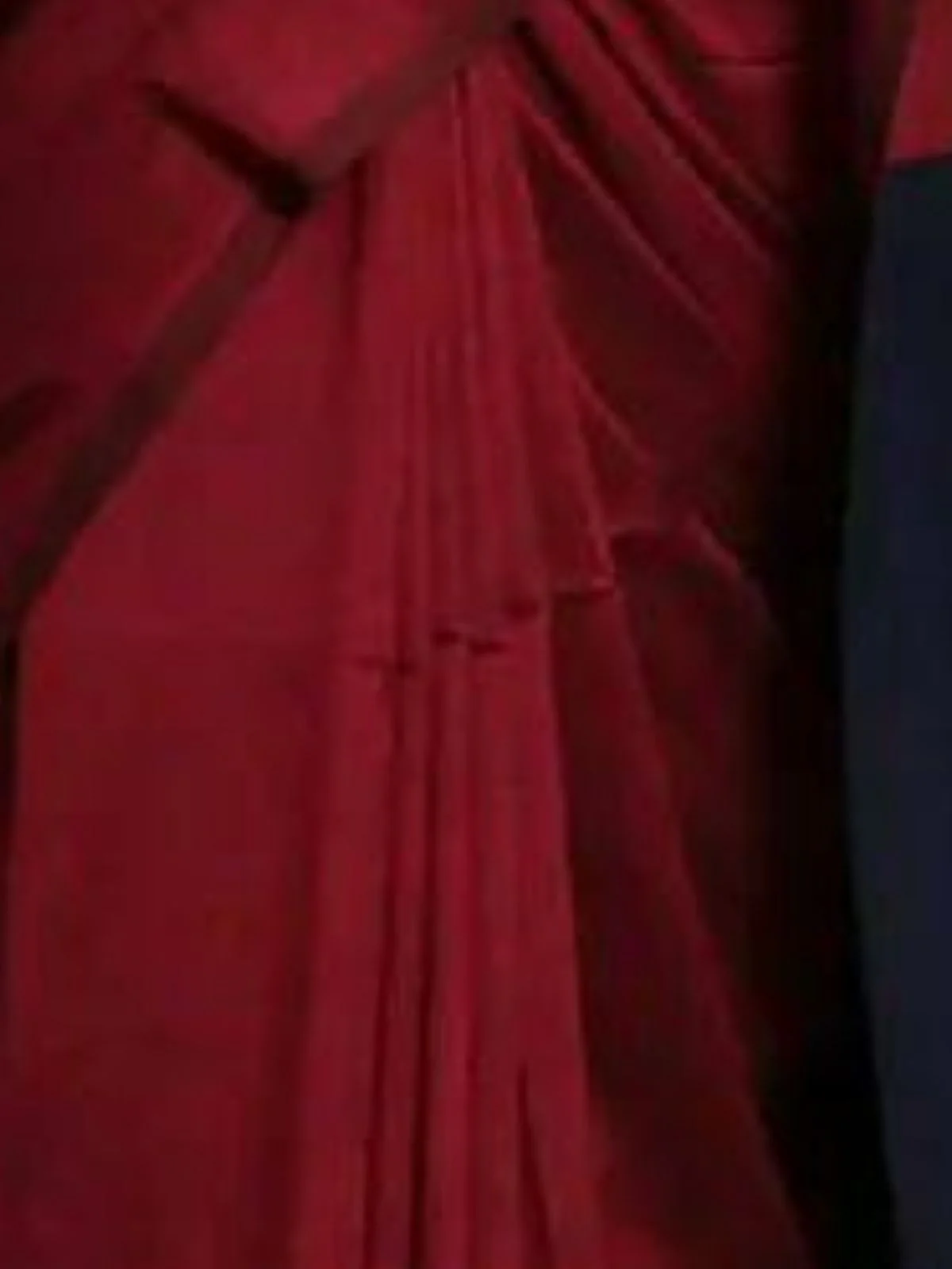 Odette Maroon Cotton Blend Solid Saree For Women - Image 4