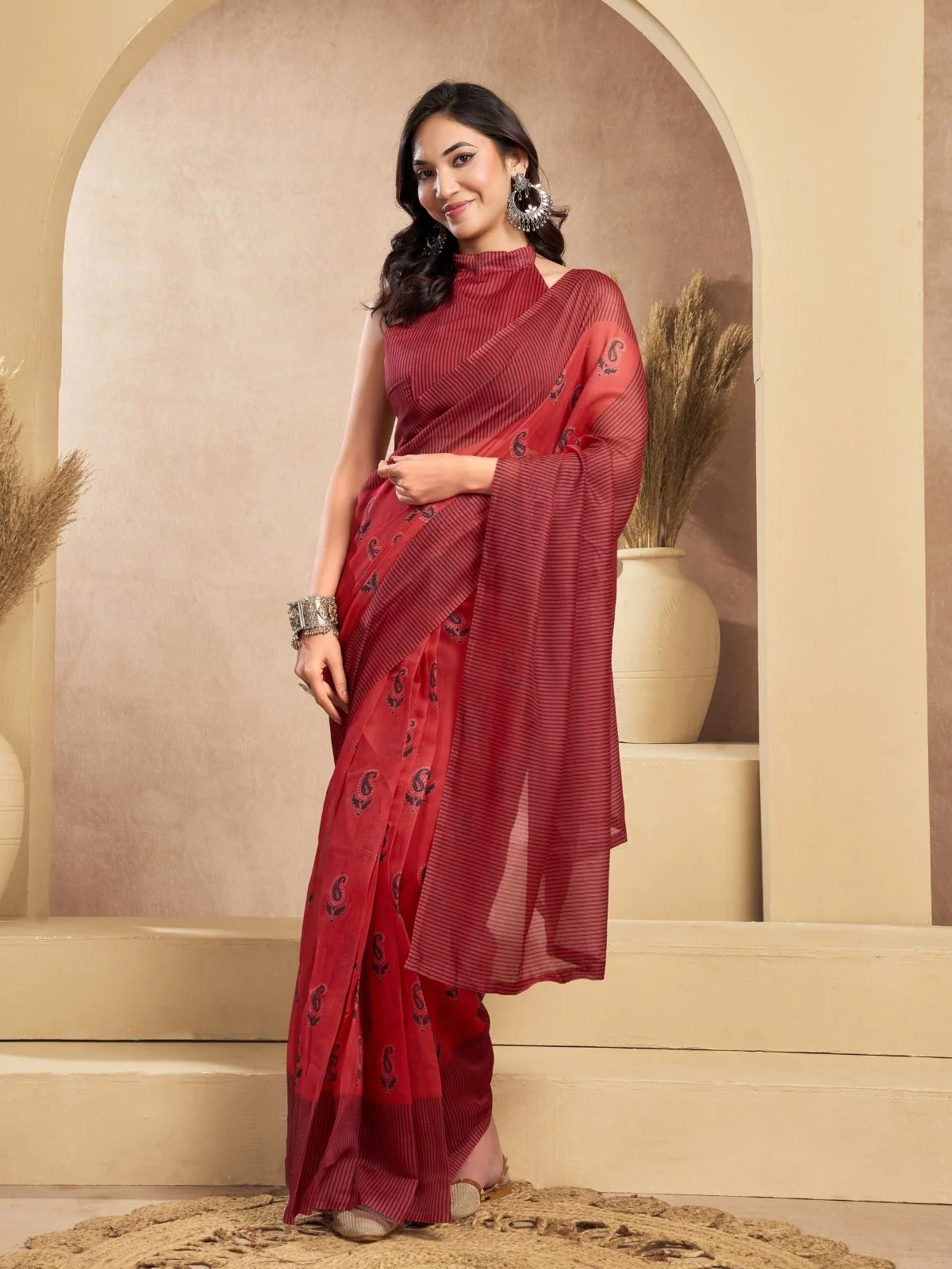 Odette Maroon Cotton Linen Zari Work Saree For Women - Image 3