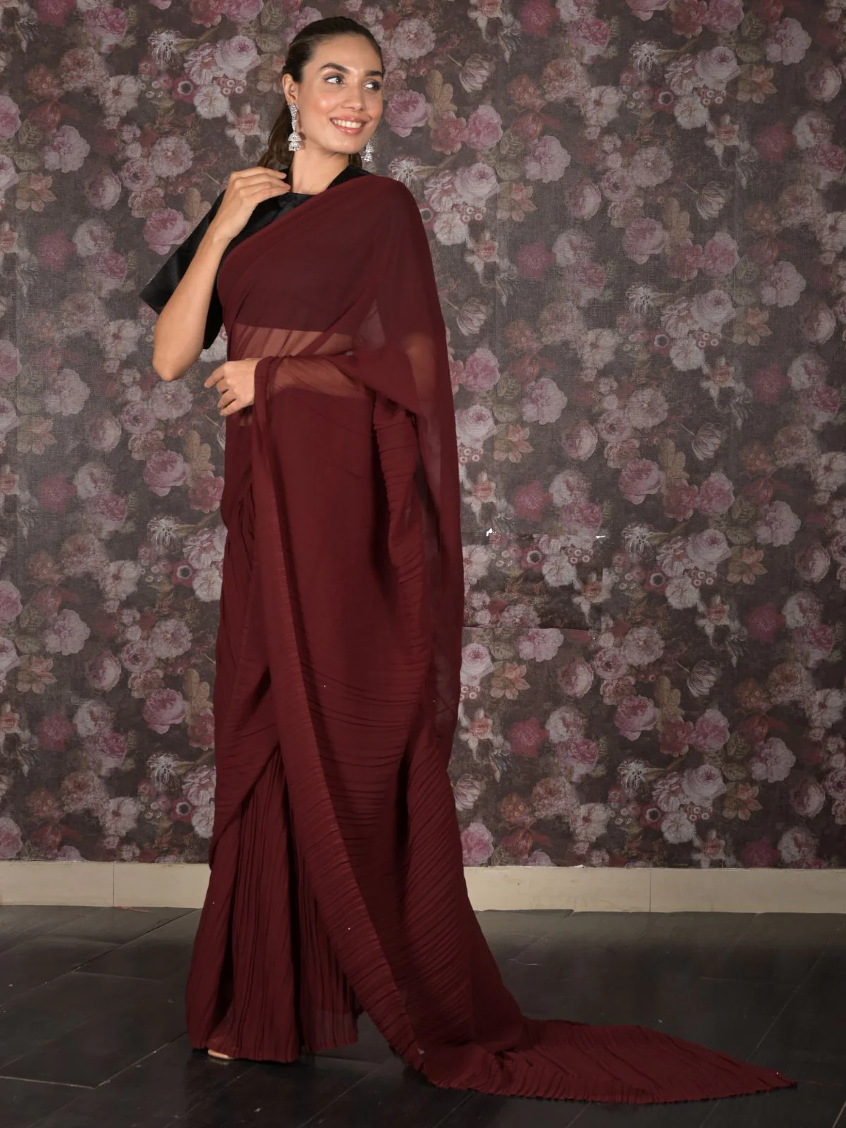Odette Maroon Crushed Georgette Saree with Unstitched Blouse for Women - Image 2