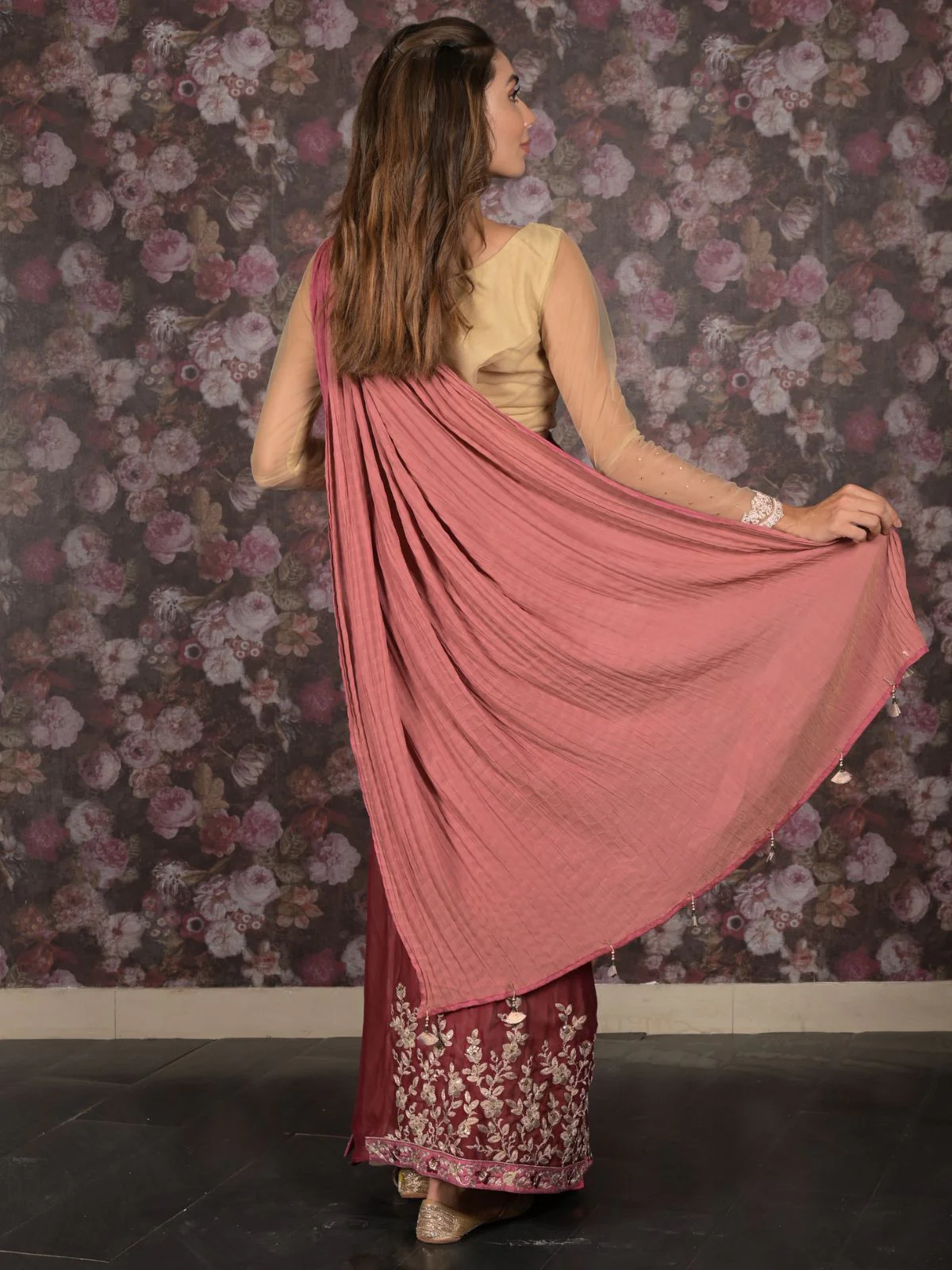Odette Maroon Embroidered Crepe Saree With Unstitched Blouse For Women - Image 4