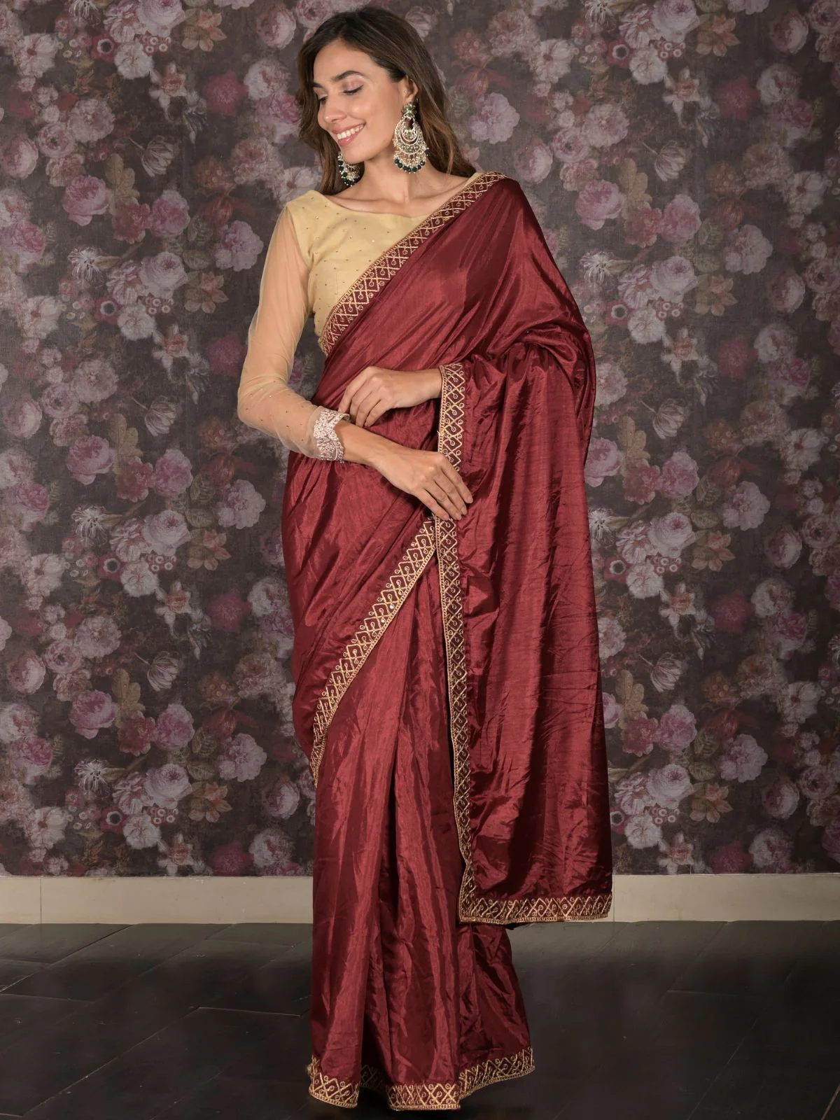 Odette Maroon Embroidered Silk Blend Saree with Unstitched Blouse for Women - Image 3