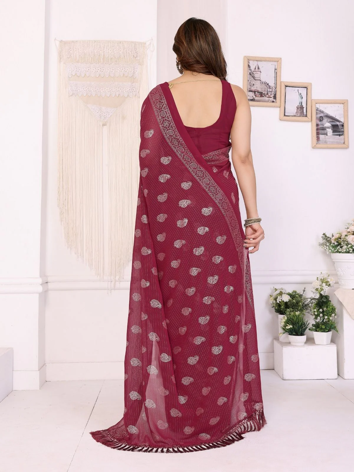 Odette Maroon Georgette Printed Saree For Women - Image 3