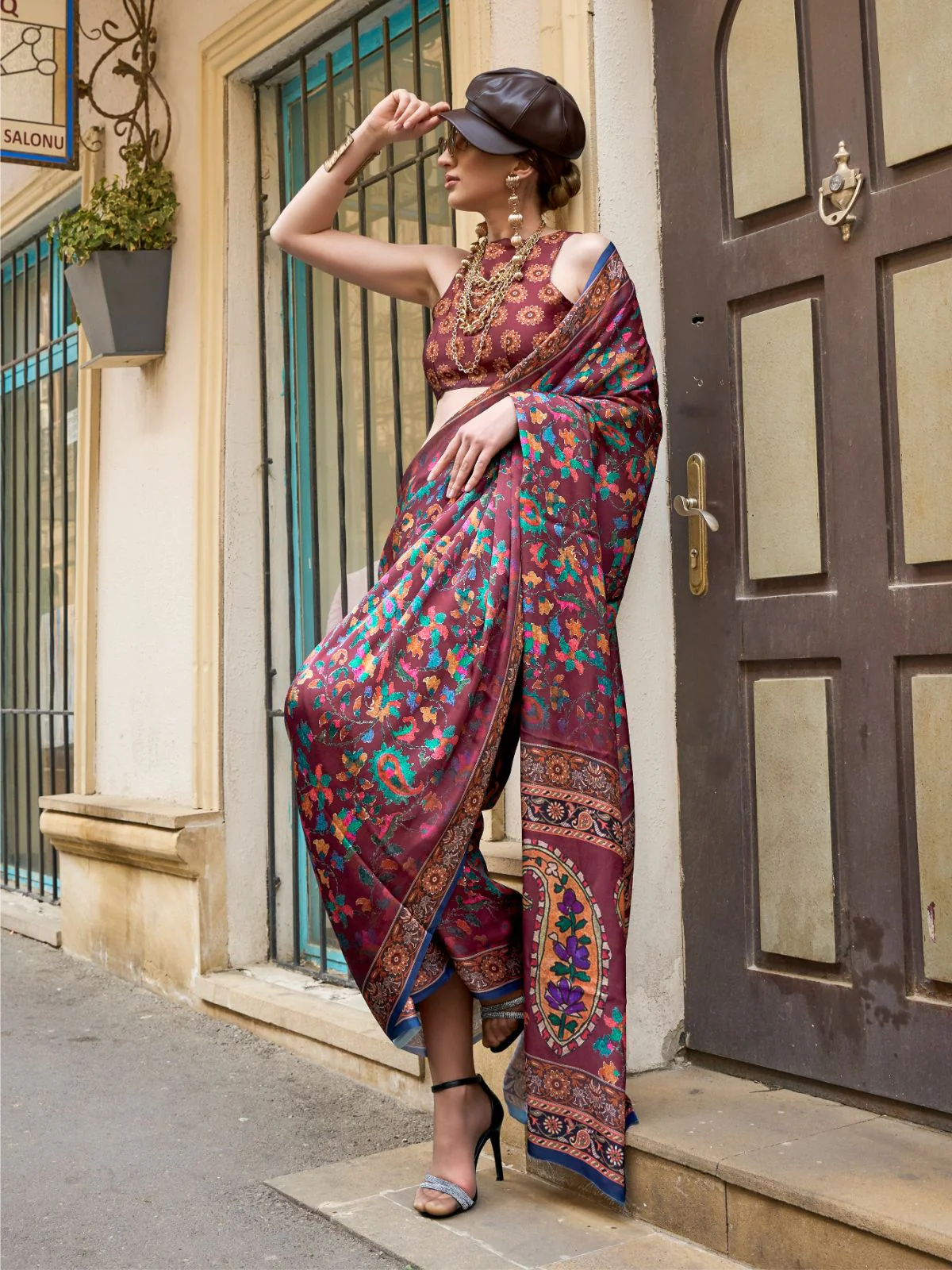 Odette Maroon Georgette Printed Saree With Unstitched Blouse For Women - Image 2