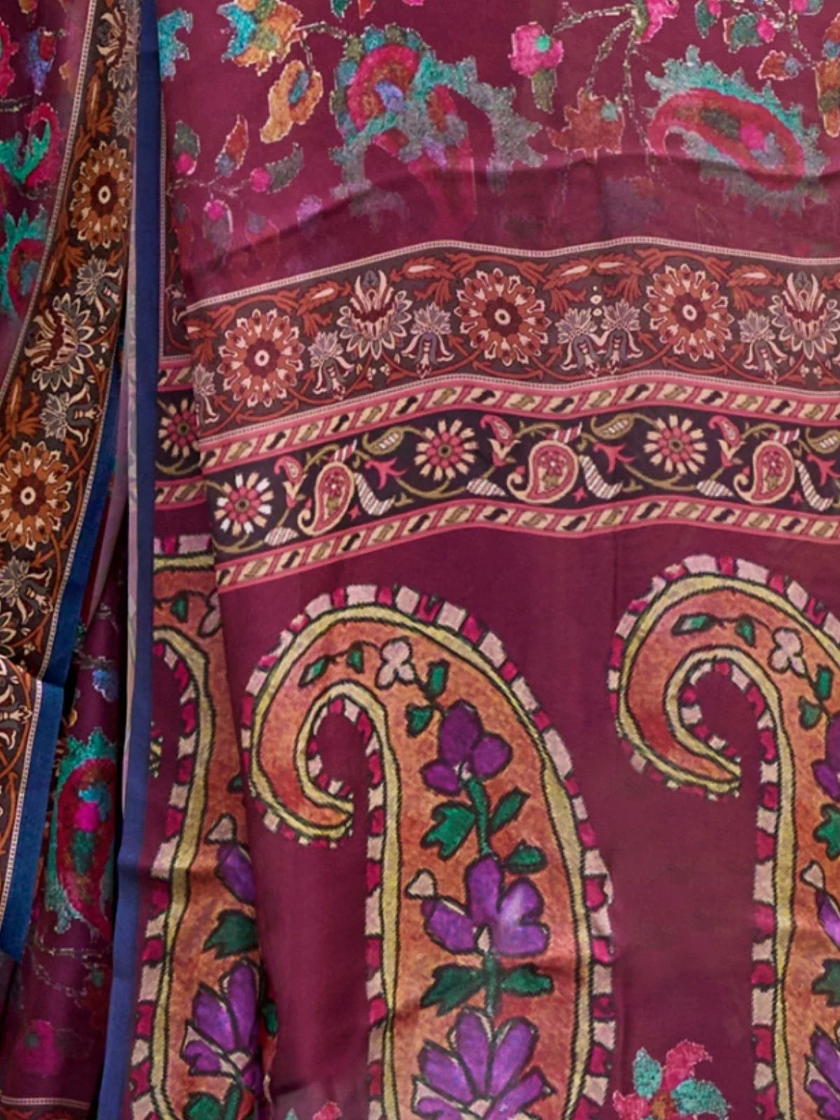 Odette Maroon Georgette Printed Saree With Unstitched Blouse For Women - Image 3