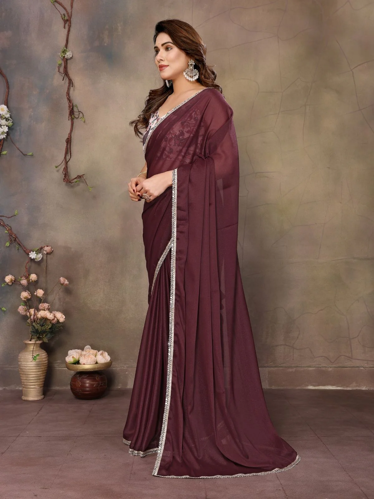 Odette Maroon Georgette Solid Saree For Women - Image 2