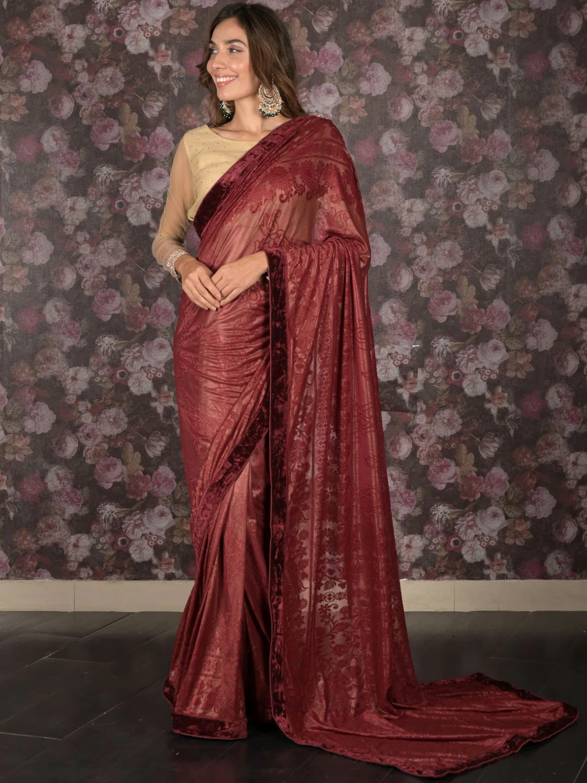 Odette Maroon Jacquard Lycra Woven Saree with Unstitched Blouse for Women - Image 2