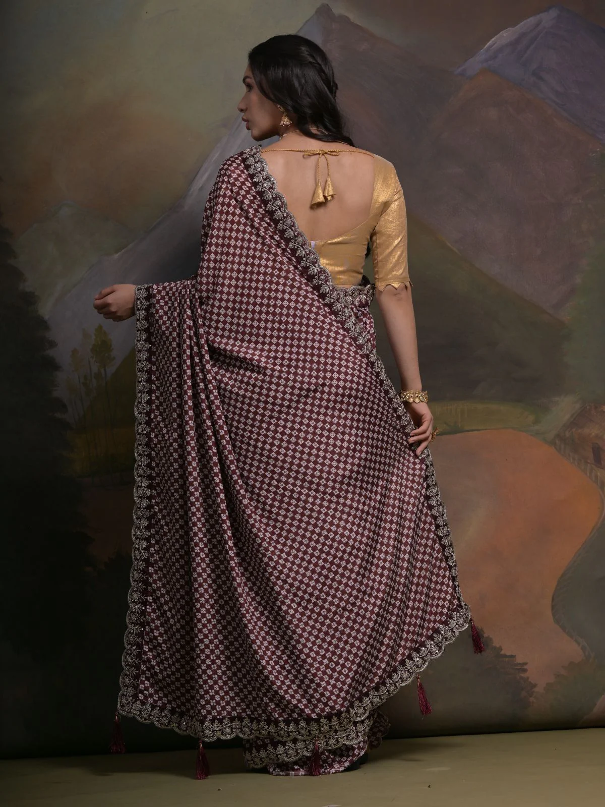 Odette Wine Printed Chiffon Saree With Unstitched Blouse For Women - Image 5