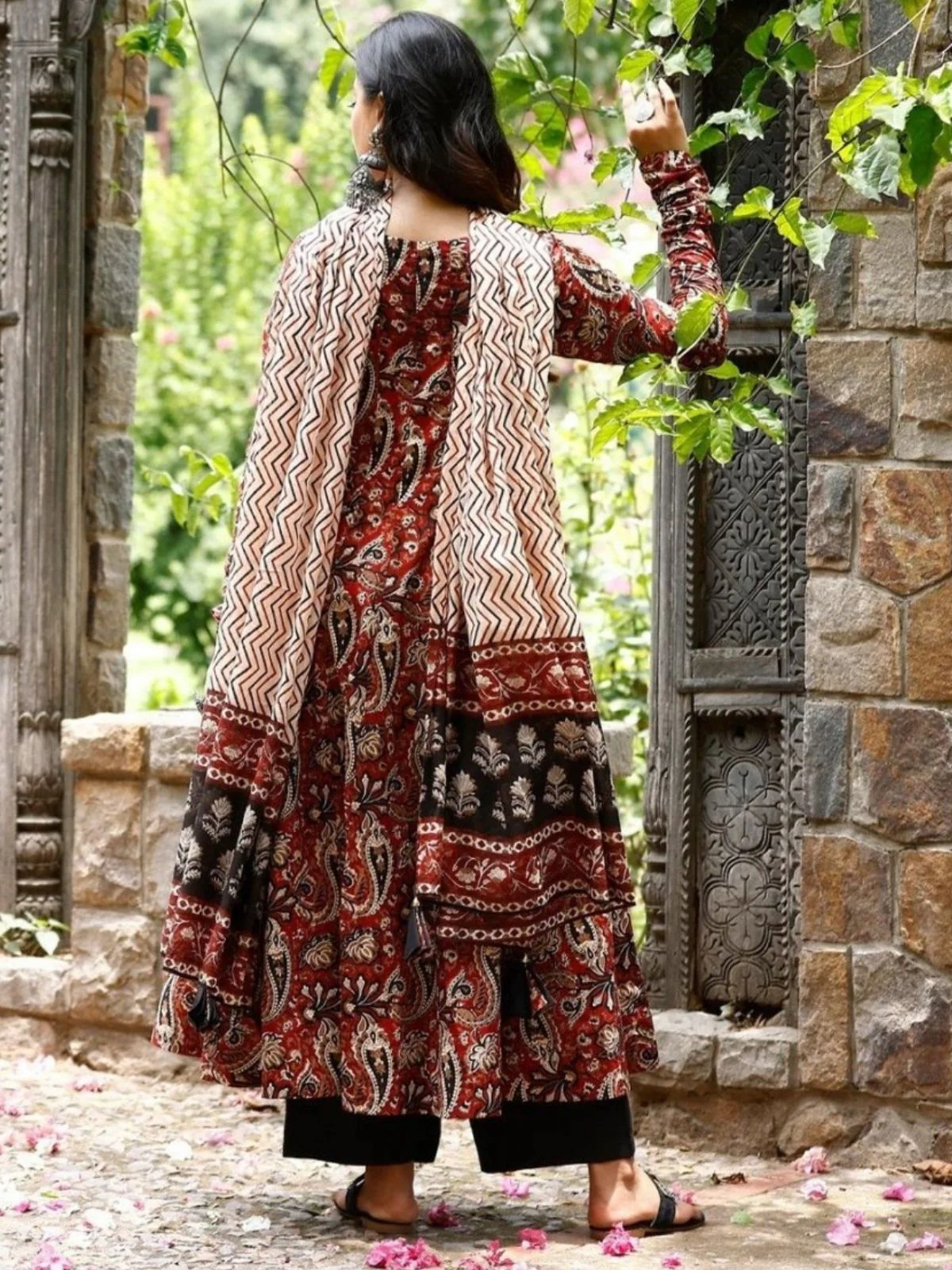 Odette Maroon Rayon Printed Stitched Kurta Set For Women - Image 3