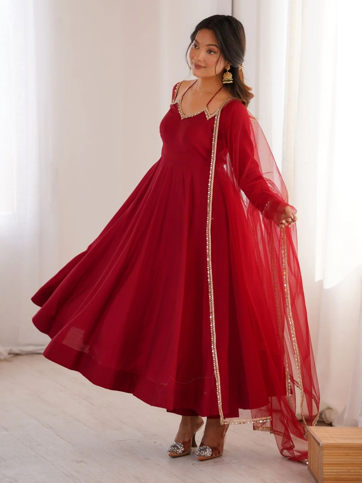 Odette Maroon Silk Blend Embellished Kurta Set For Women - Image 2