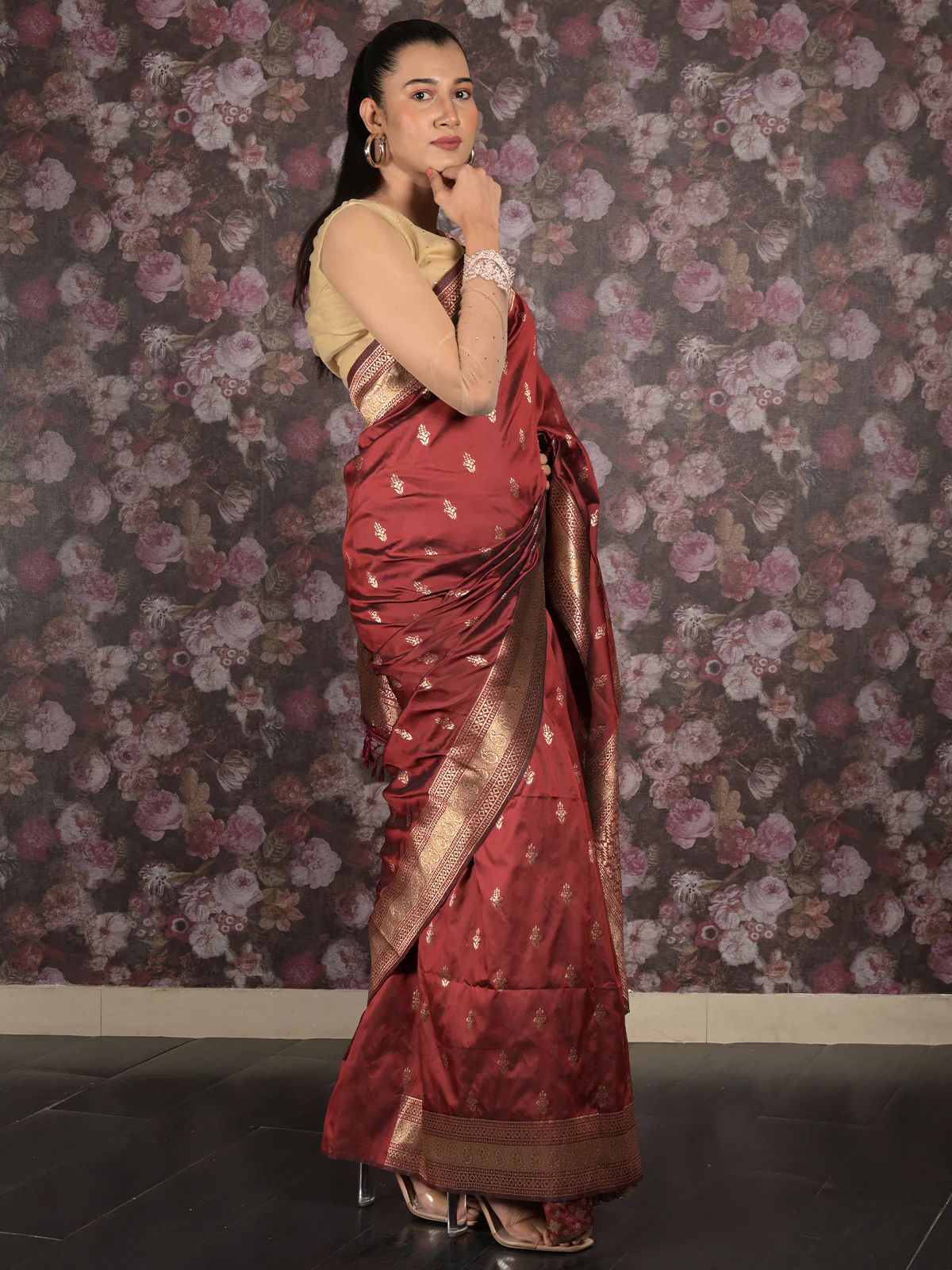 Odette Maroon Silk Blend Woven Saree with Unstitched Blouse for Women - Image 3