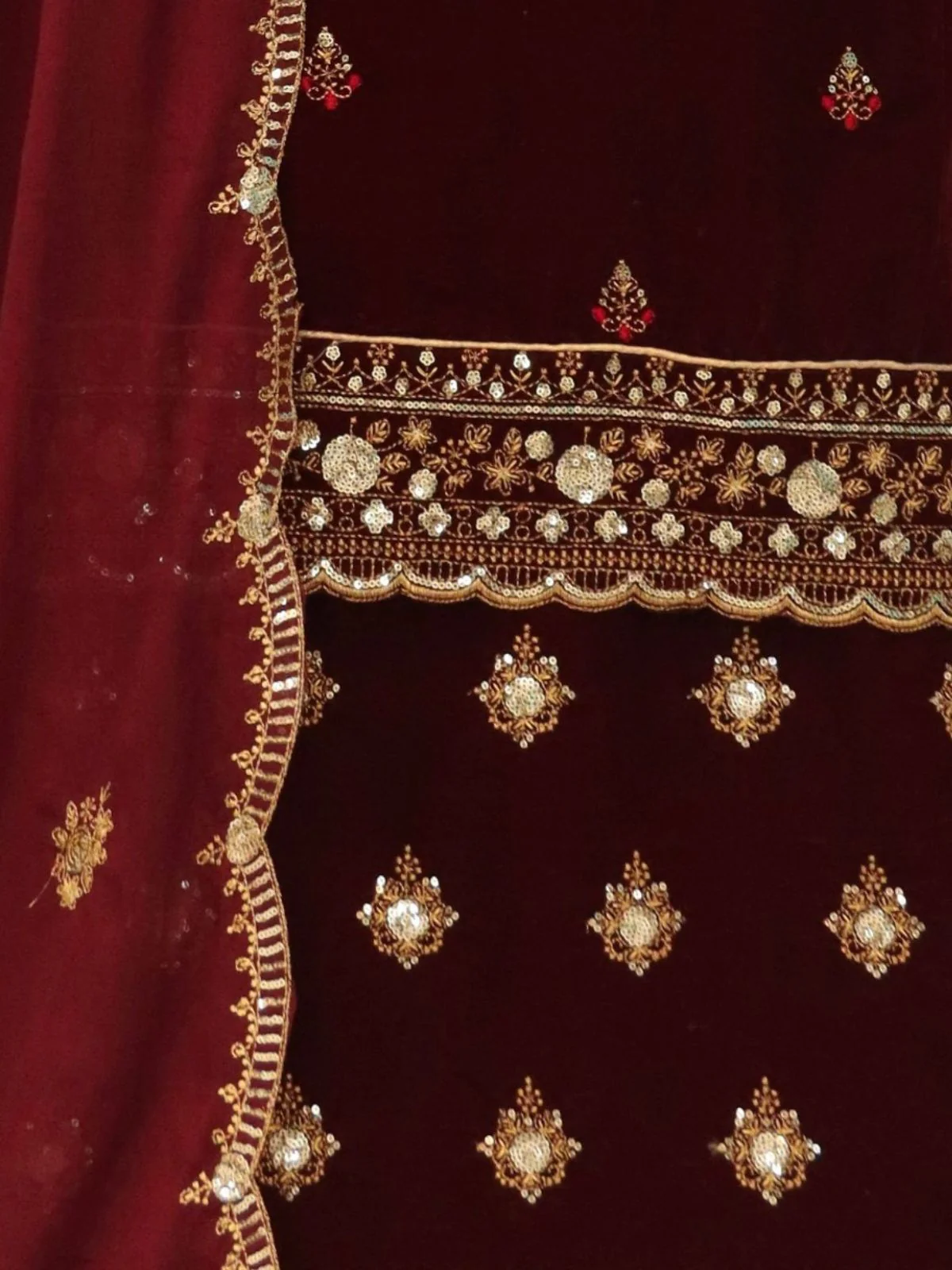 Odette Maroon Velvet Embroidered Semi-Stitched Kurta Set For Women - Image 3