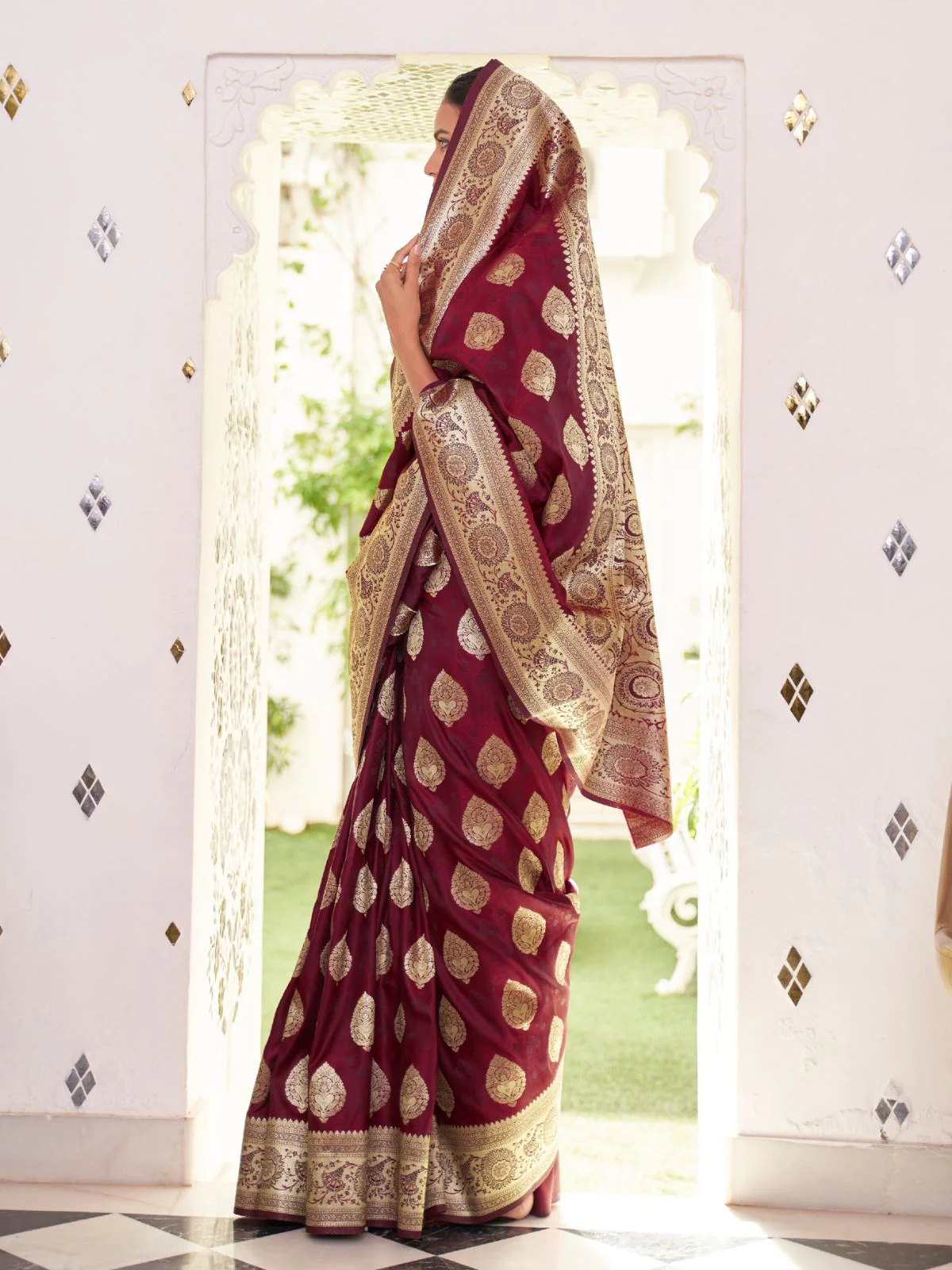 Odette Maroon Woven Design Satin Silk Saree With Unstitched Blouse For Women - Image 3