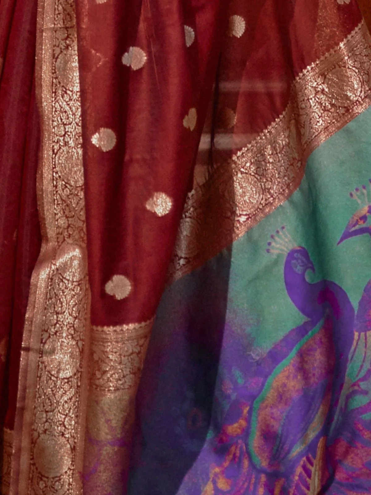 Odette Maroon Woven Design Silk Blend Saree With Unstitched Blouse For Women - Image 4