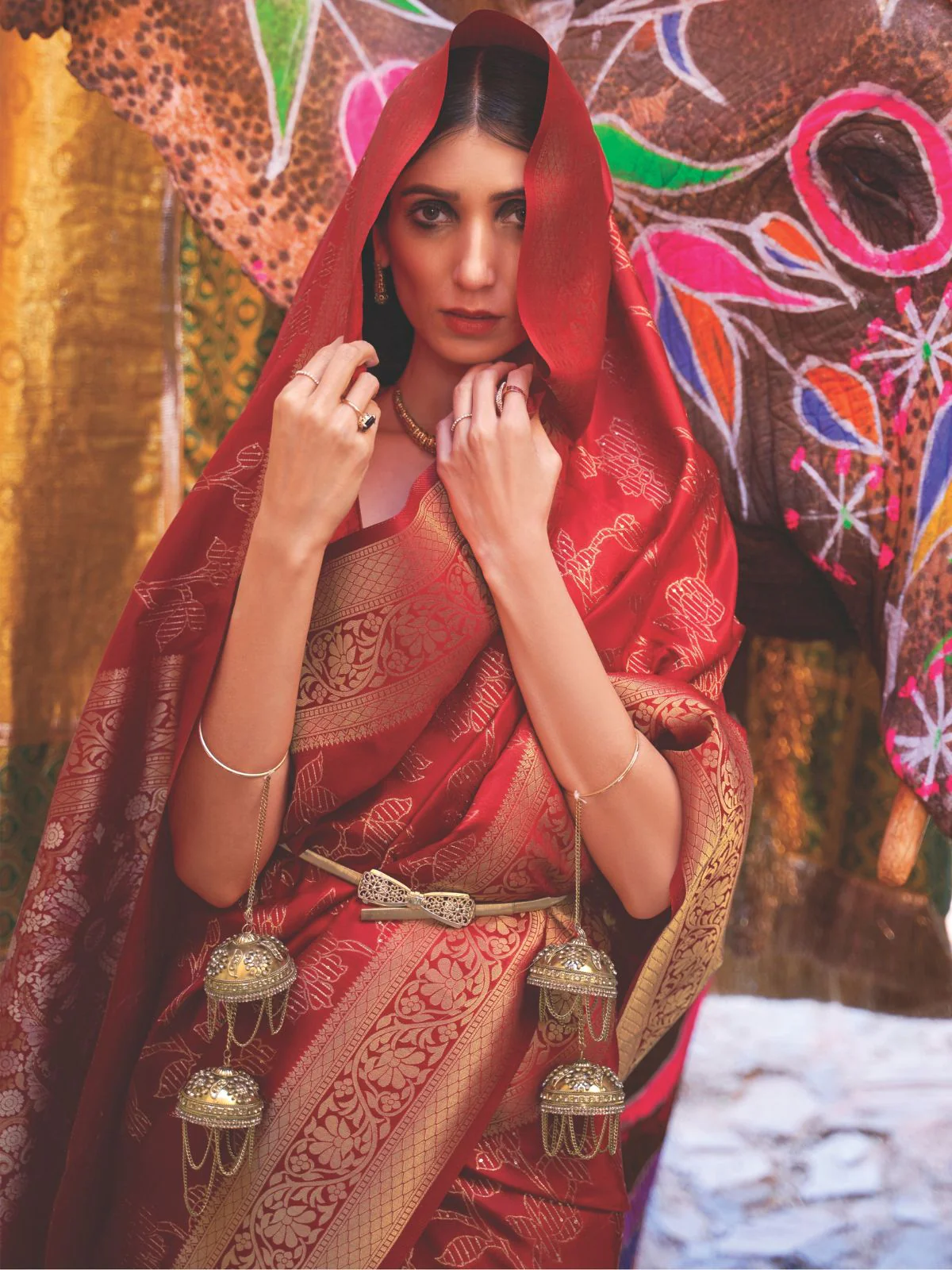 Odette Maroon Woven Design Silk Blend Saree With Unstitched Blouse For Women - Image 3