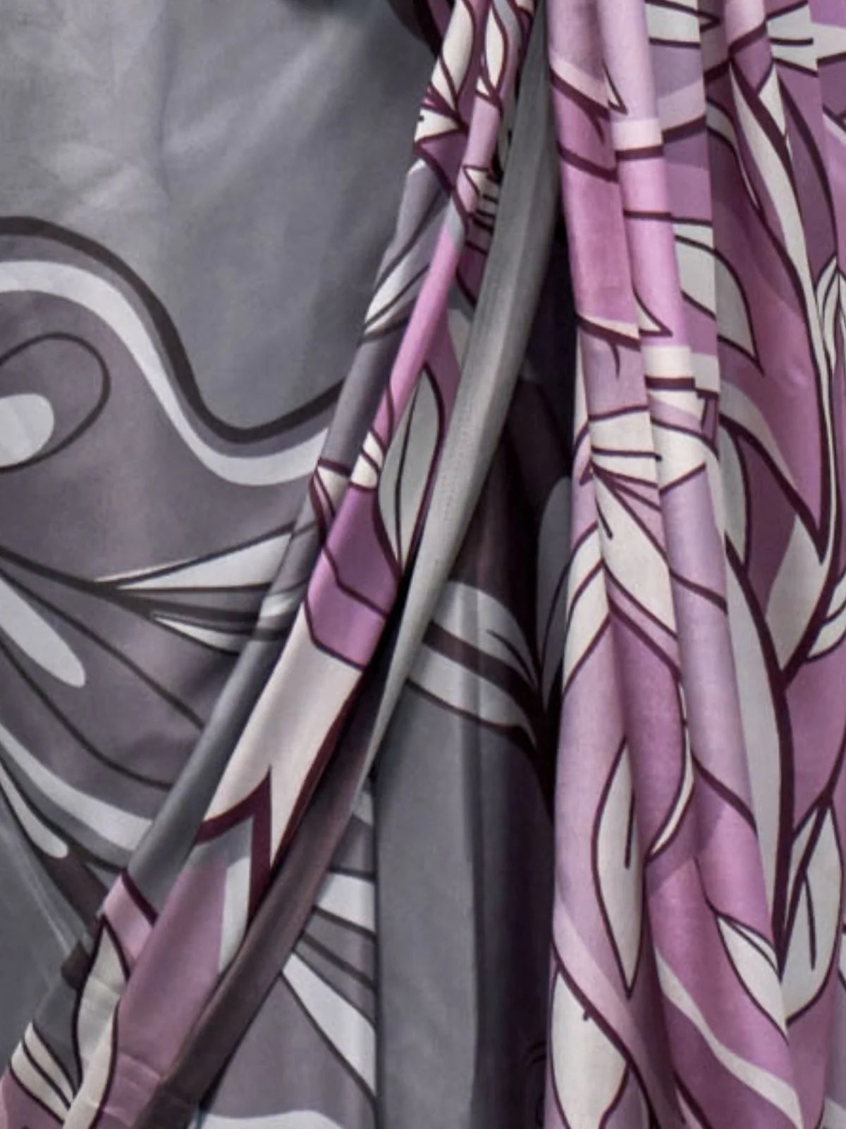 Odette Mauve Satin Printed Saree With Unstitched Blouse For Women - Image 3
