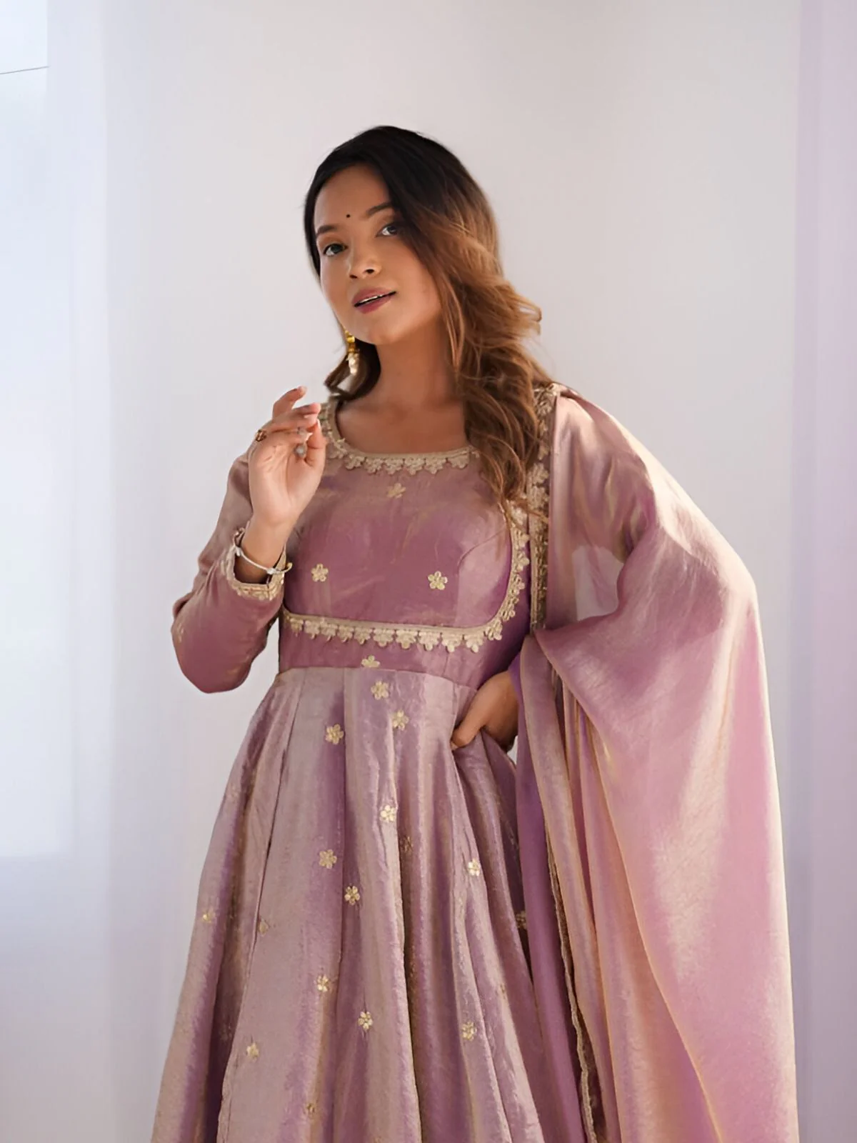 Odette Mauve Satin Silk Embroidered Kurta Set For Women - Image 4
