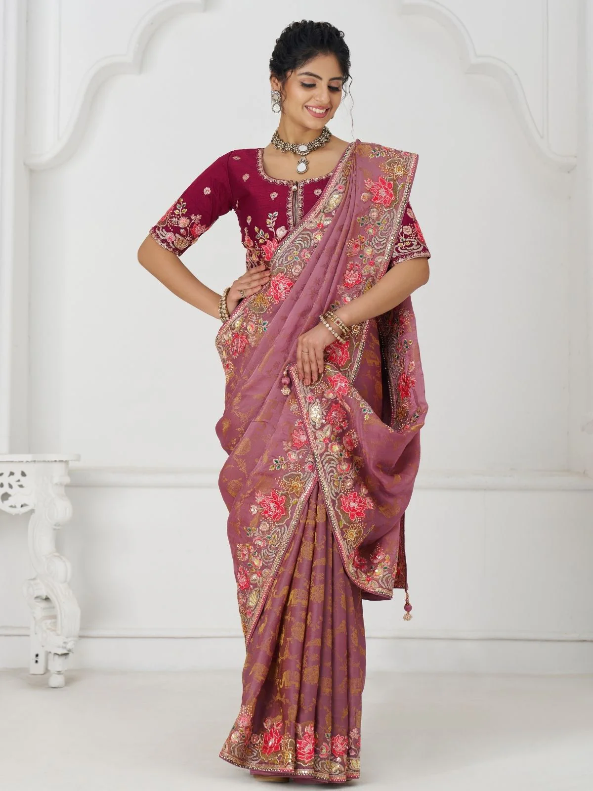 Odette Mauve Viscose Silk Embroidered Saree For Women - Image 2