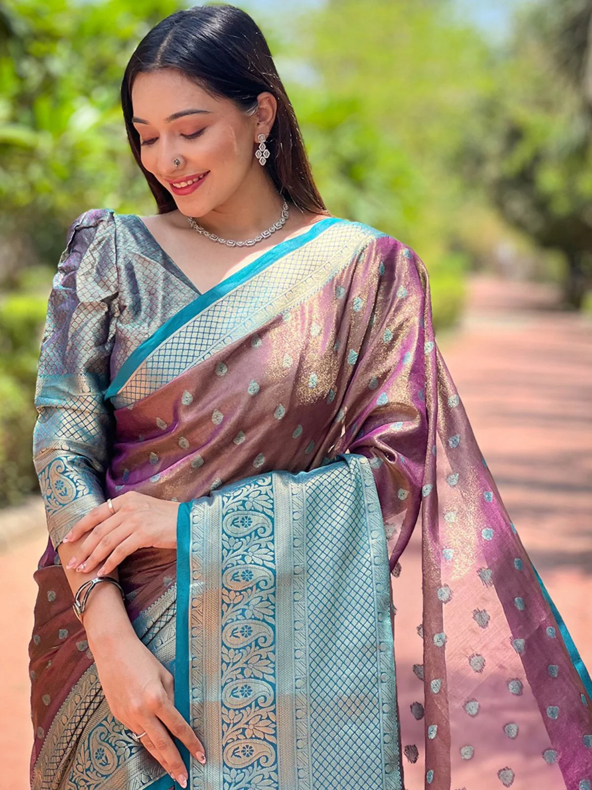 Odette Mauve Woven Design Tissue Silk Saree With Unstitched Blouse For Women - Image 3