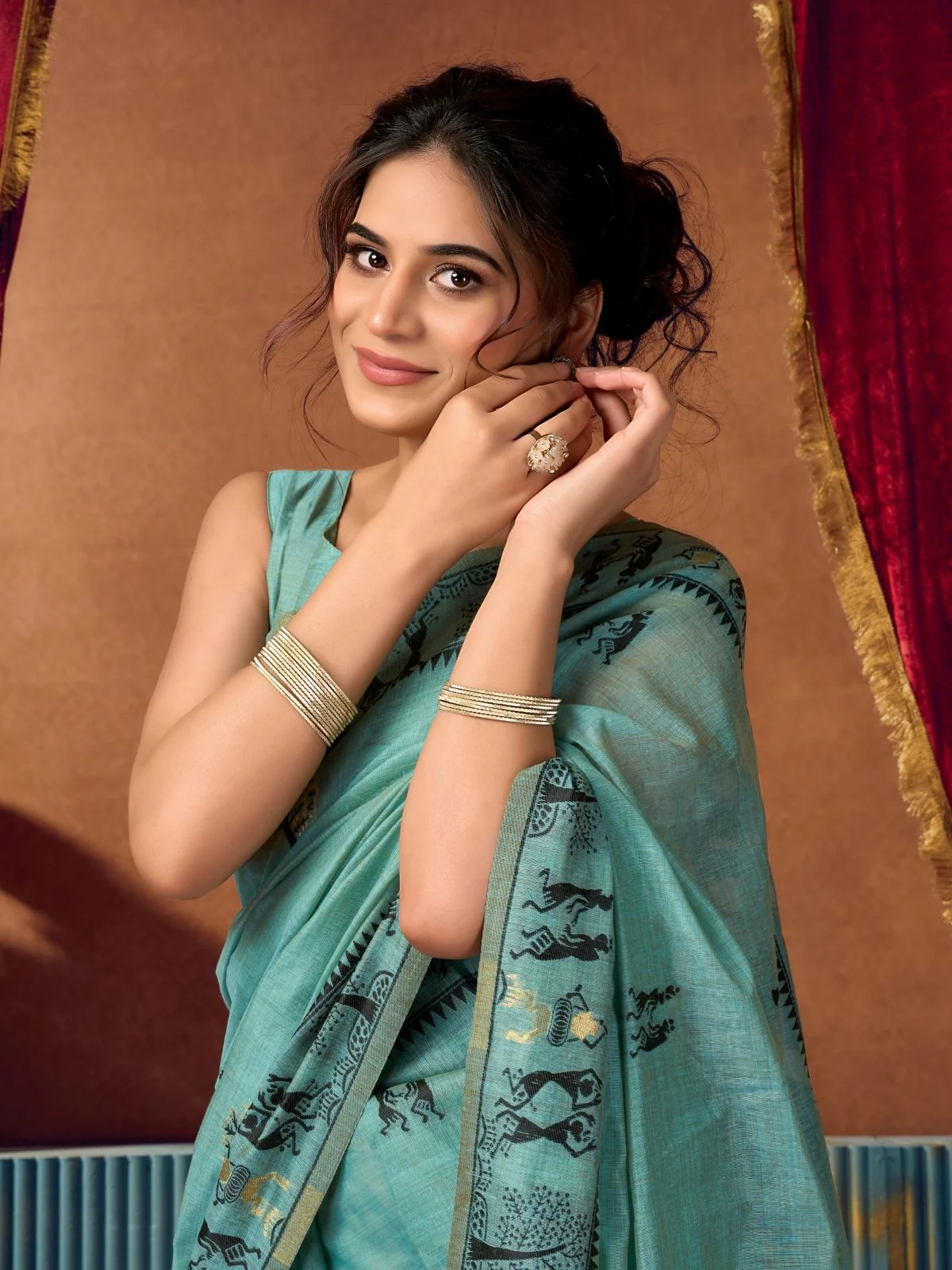 Odette Mint Green Cotton Blend Printed Saree For Women - Image 5