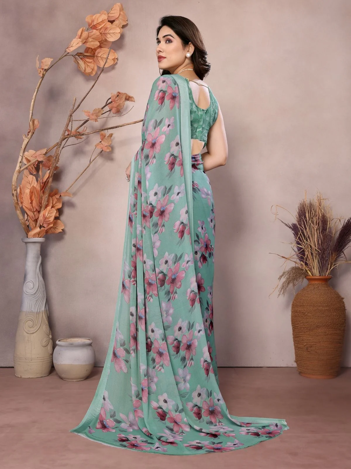 Odette Mint Green Georgette Printed Saree For Women - Image 3
