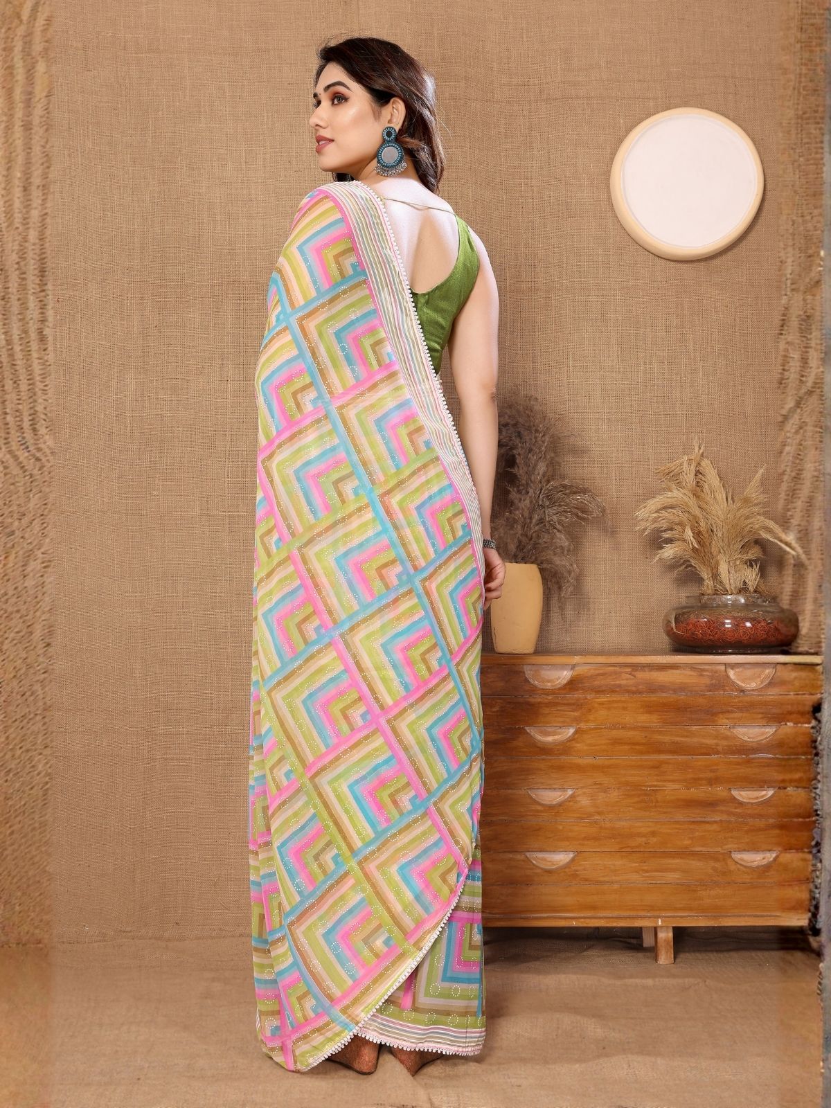 Odette Mullticolor Georgette Printed Saree For Women - Image 3