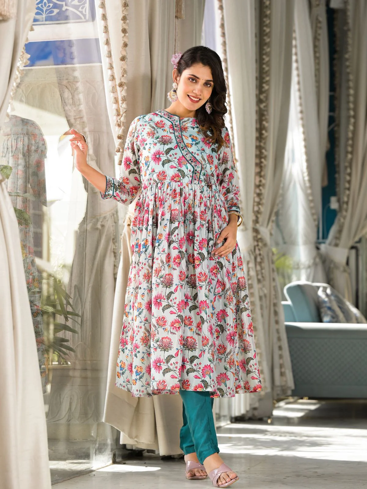 Odette Multicolor Printed Silk Blend Stitched Kurta Set For Women - Image 5