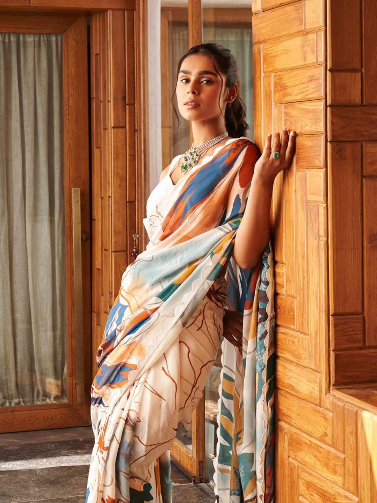 Odette Multi Georgette Printed Saree With Unstitched Blouse For Women - Image 2