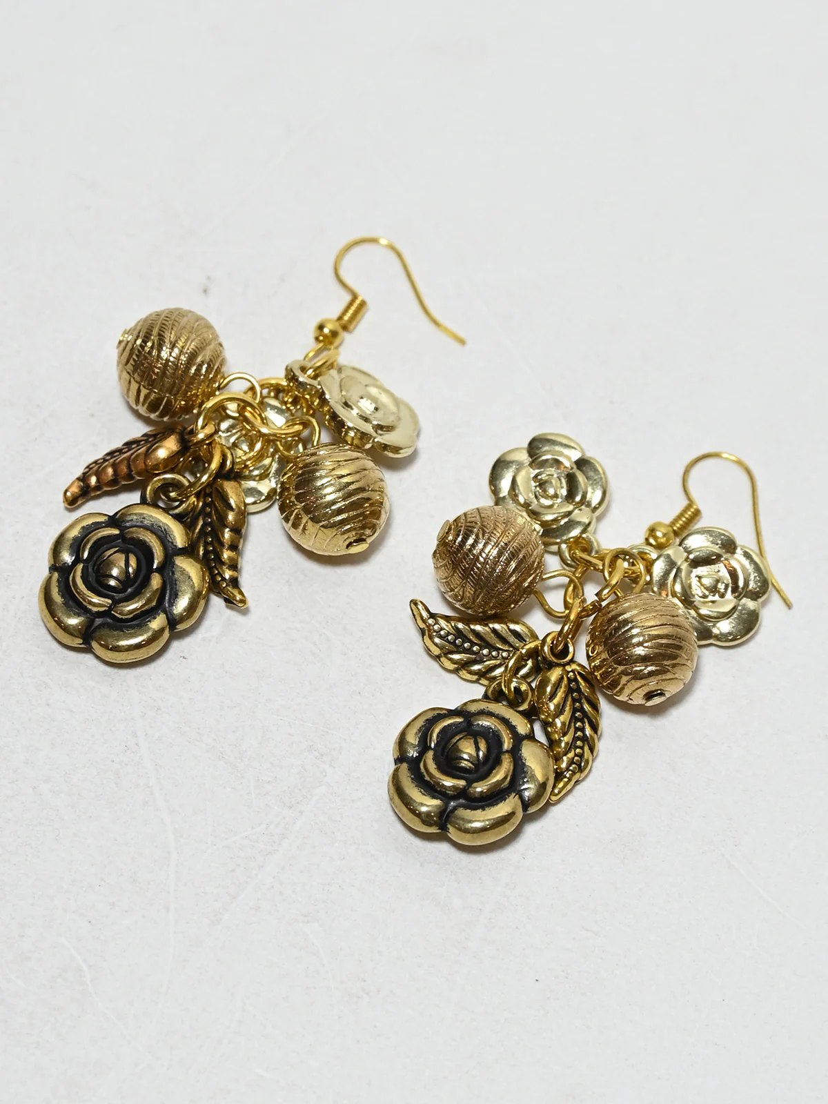 Odette Multicolor Alloy Pearl Jewellery Set For Women - Image 5