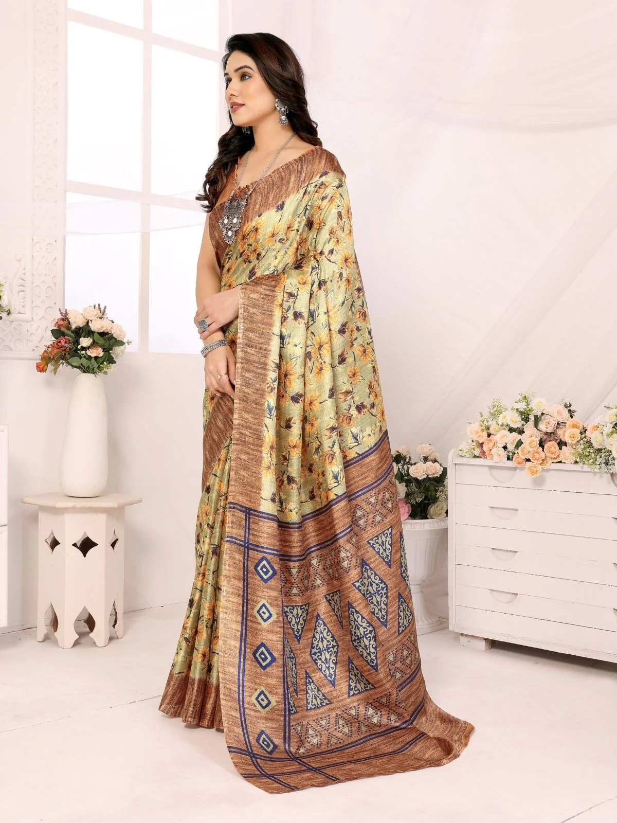 Odette Multicolor Georgette Embroidered Saree For Women - Image 2