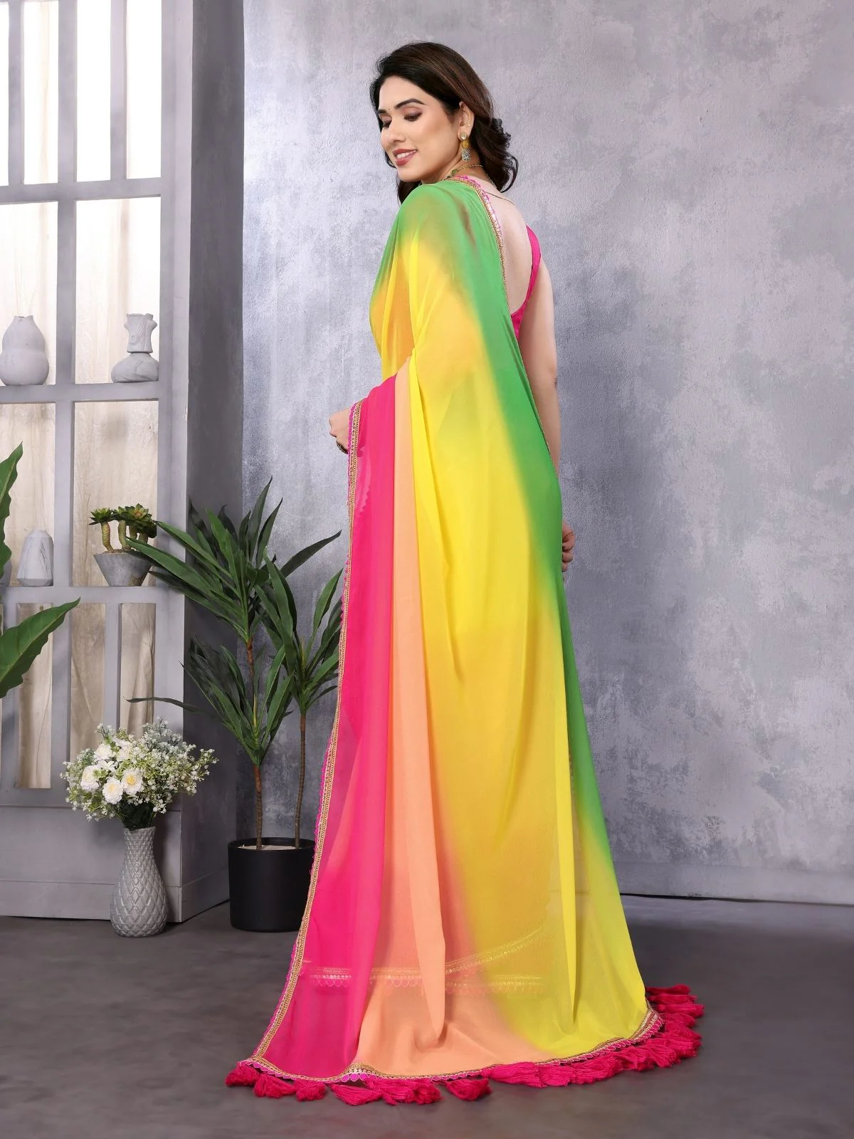 Odette Multicolor Georgette Plain Saree For Women - Image 3