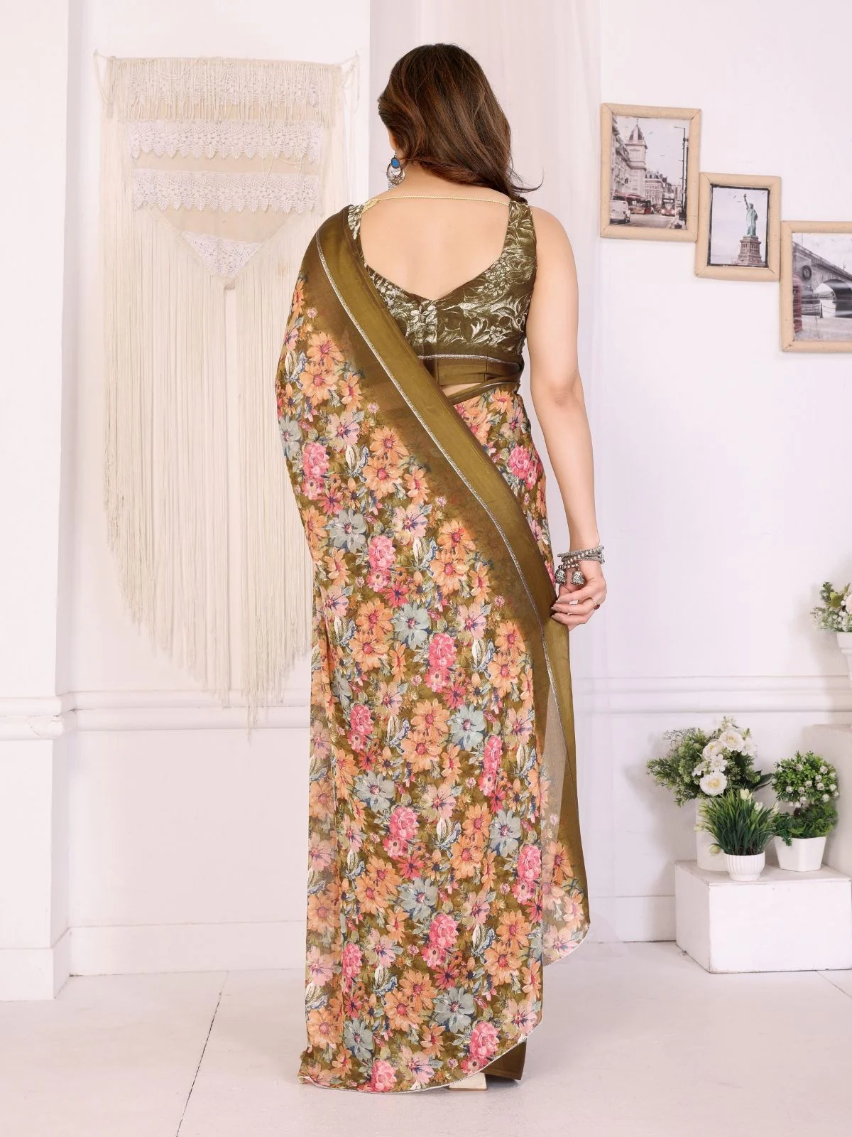 Odette Multicolor Georgette Printed Saree For Women - Image 3