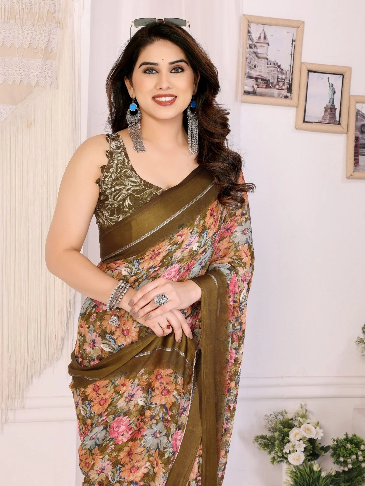 Odette Multicolor Georgette Printed Saree For Women - Image 4