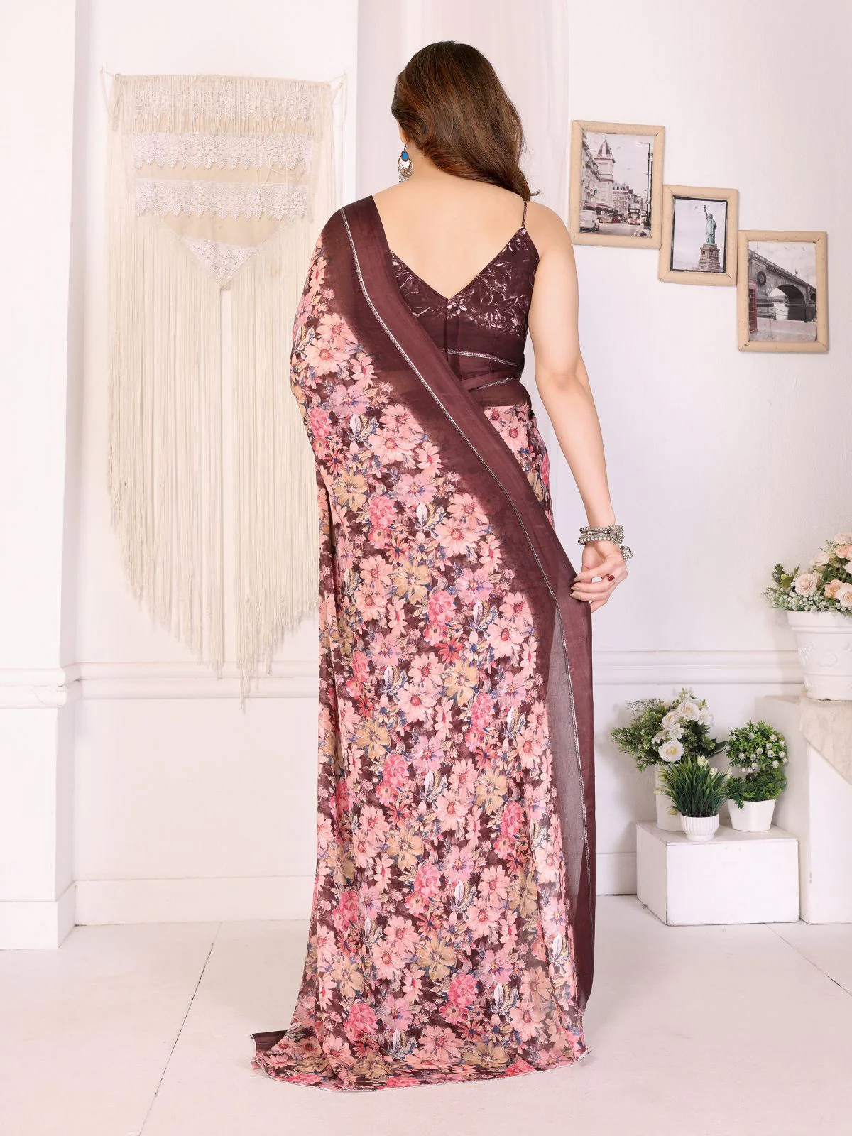 Odette Multicolor Georgette Printed Saree For Women - Image 3