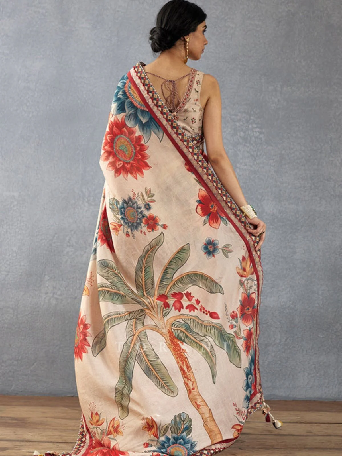 Odette Multicolor Georgette Printed Saree For Women - Image 3