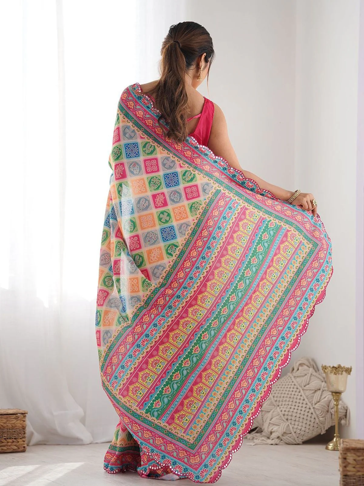 Odette Multicolor Georgette Printed  Saree For Women - Image 3